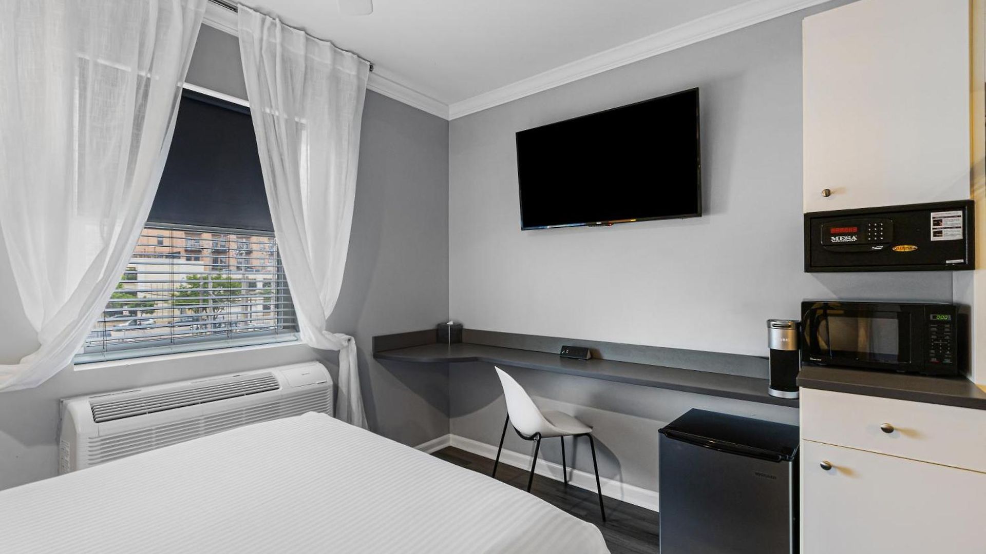 West Loop, Surestay Collection By Western