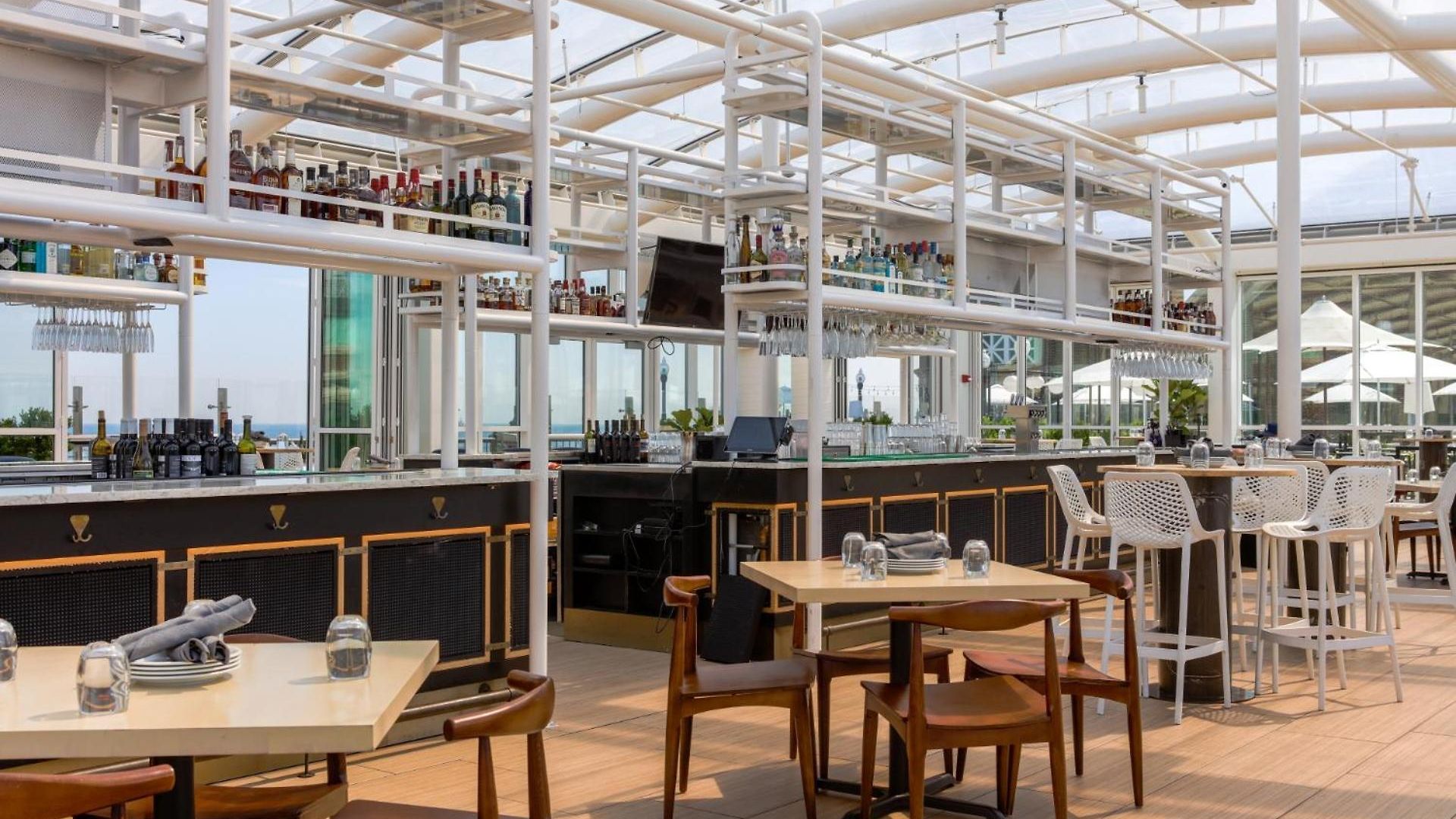 Hotel Sable At Navy Pier Chicago, Curio Collection By Hilton Chicago