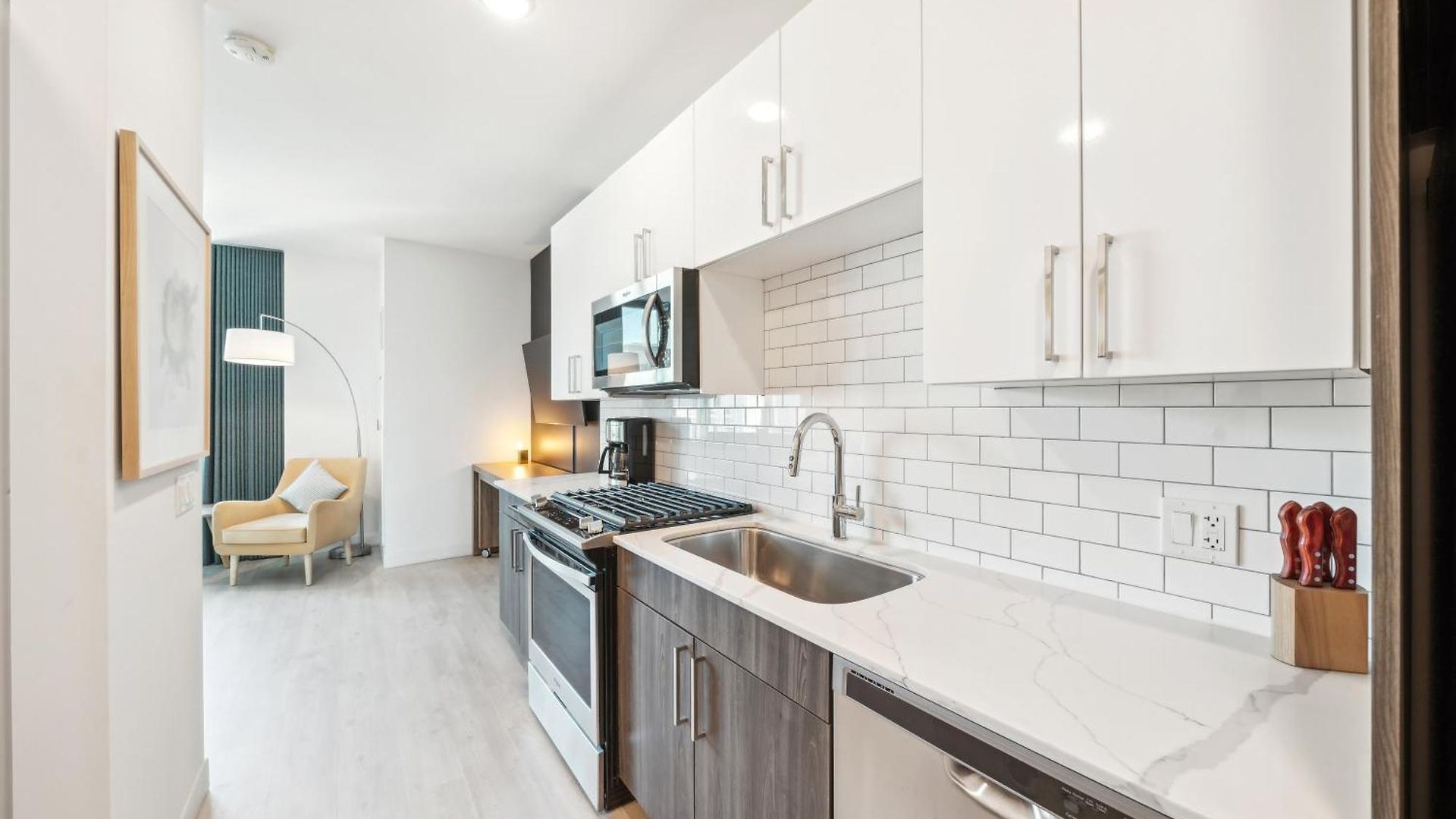 Sentral Michigan Avenue 3*