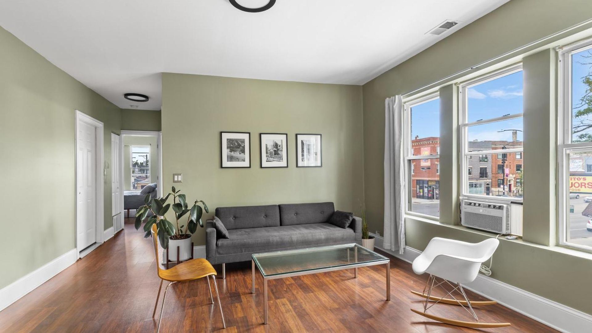 Aparthotel Private In Stylish Humboldt Park Retreat Chicago