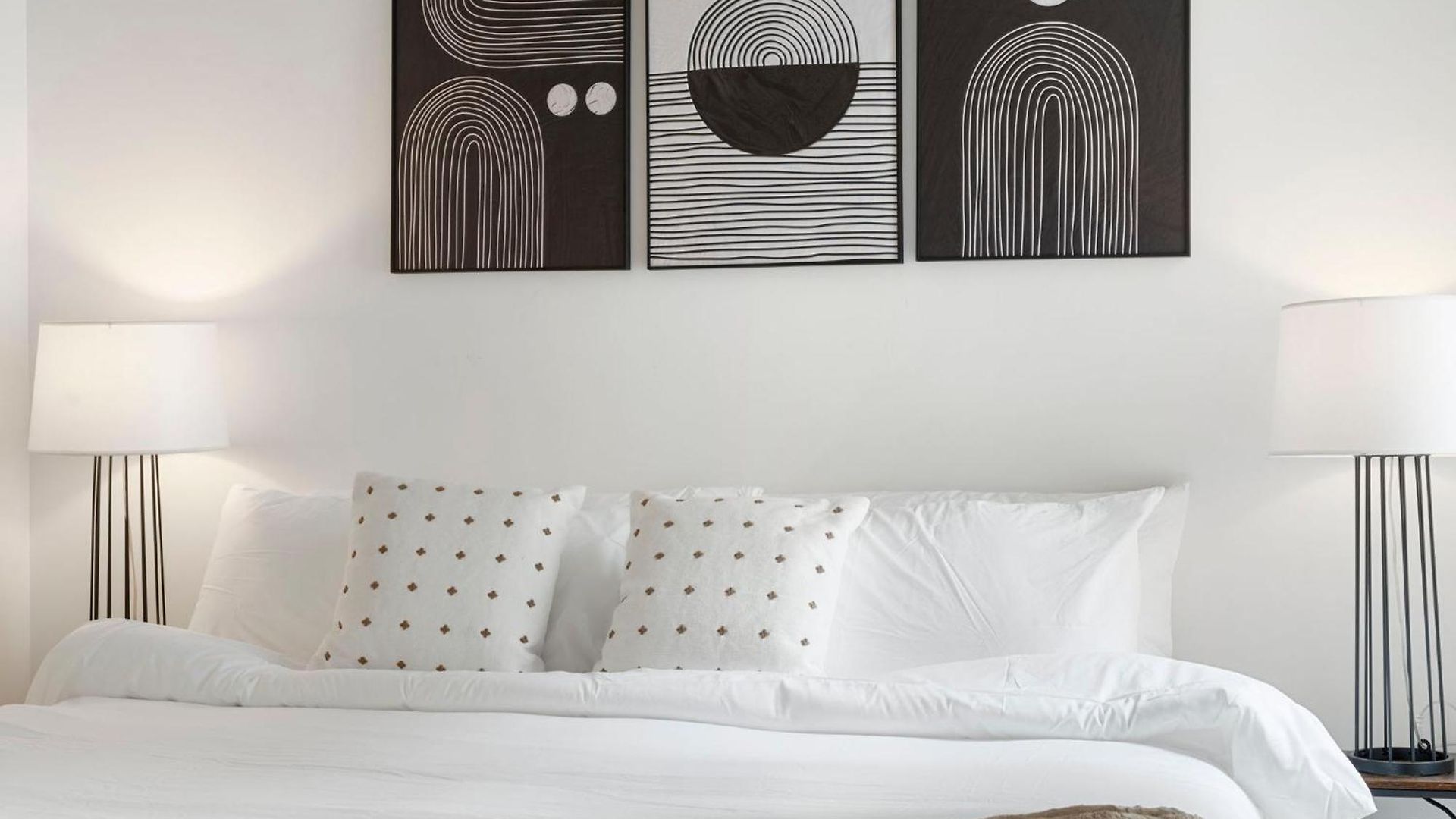 Hotel High-rise 4br W Views Comfort & Space Chicago