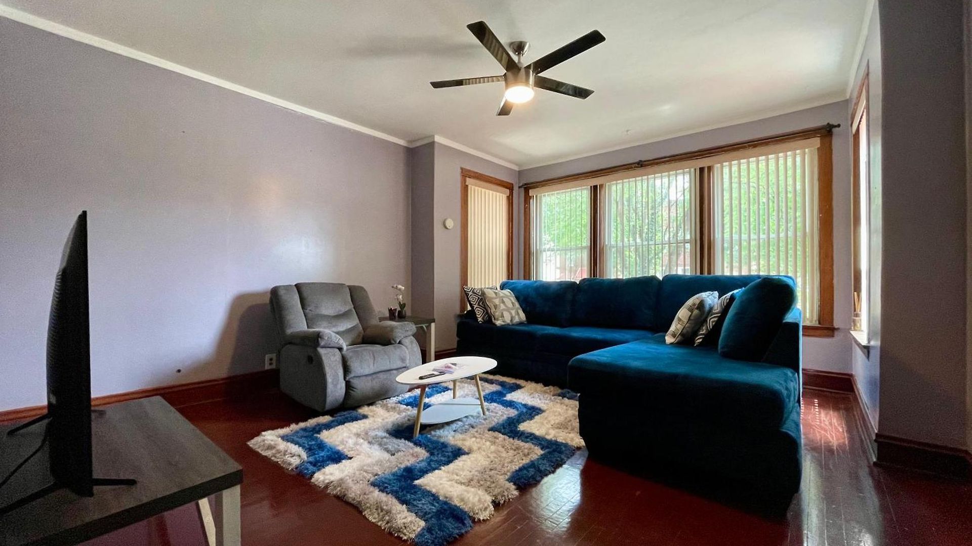 Fully Furnished 2br Near Oak Park I Utilities Included I Car Available Apartment Chicago