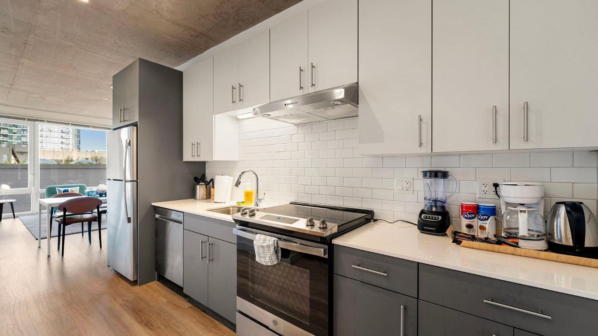 Family-sized 4br Luxury In Downtown Hotel