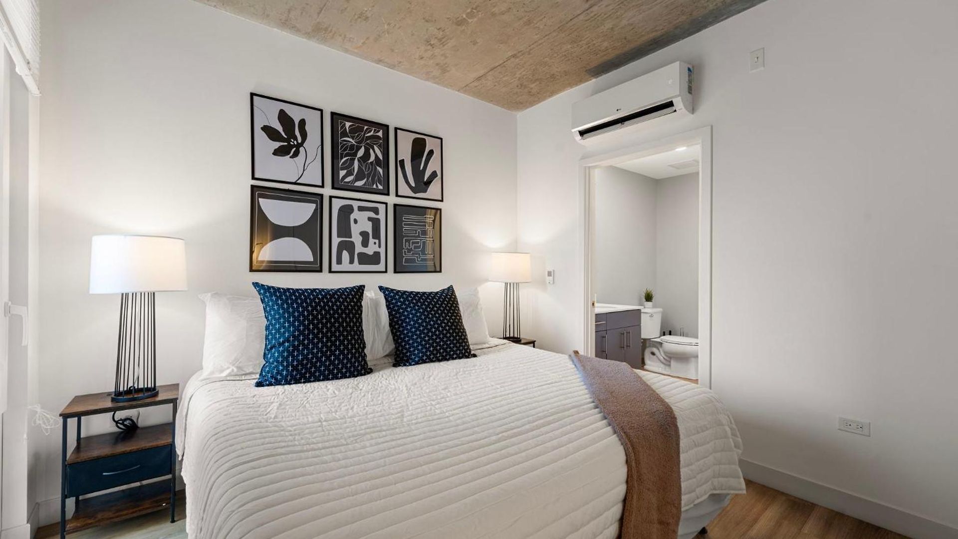 Hotel Family-sized 4br Luxury In Downtown Chicago
