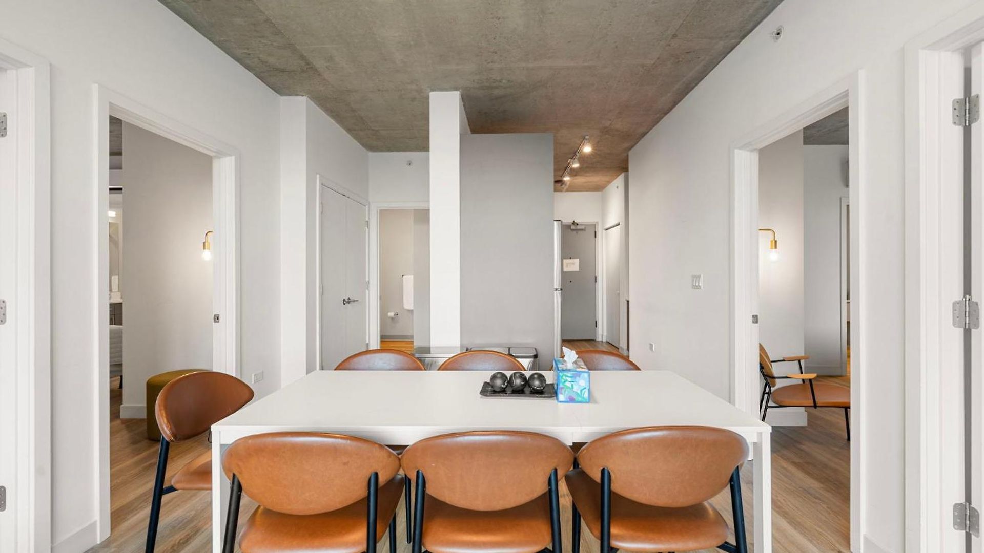 Family-sized 4br Luxury In Downtown