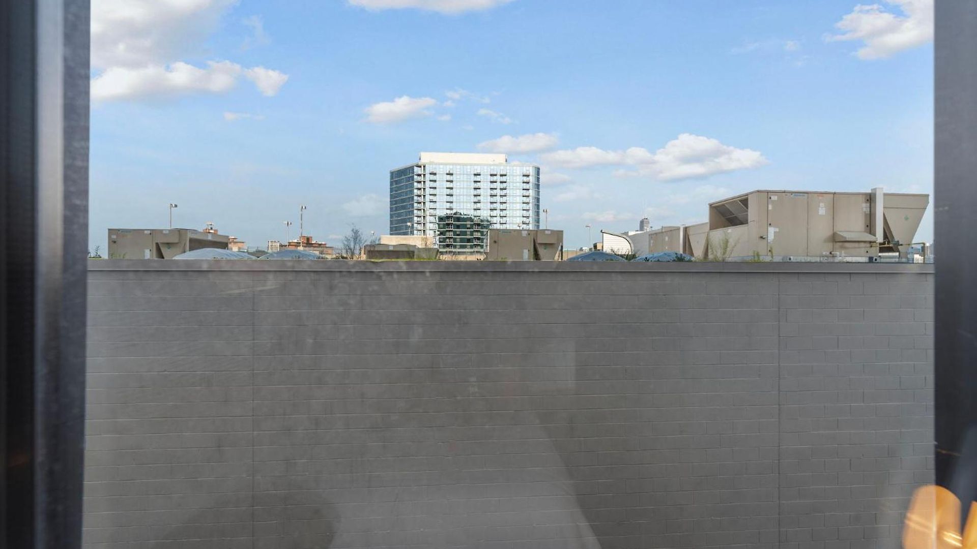 Hotel Family-sized 4br Luxury In Downtown