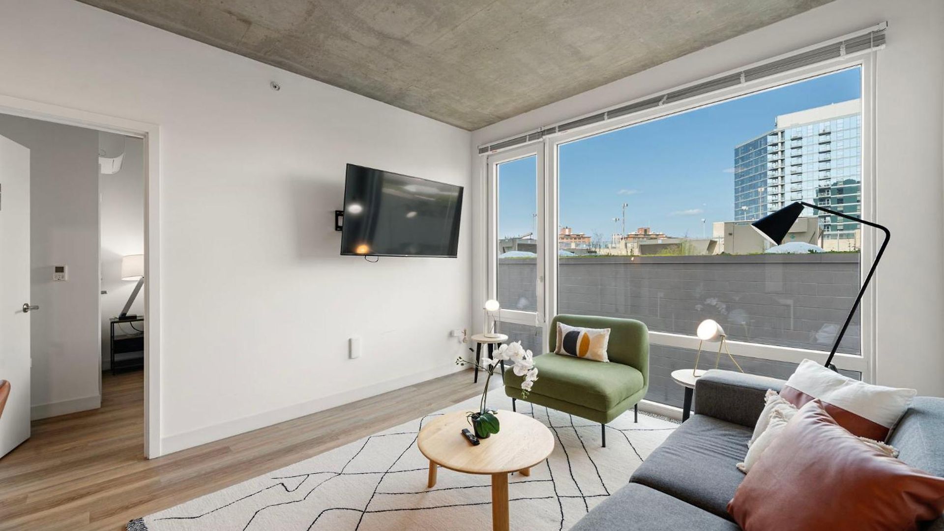 Family-sized 4br Luxury In Downtown *