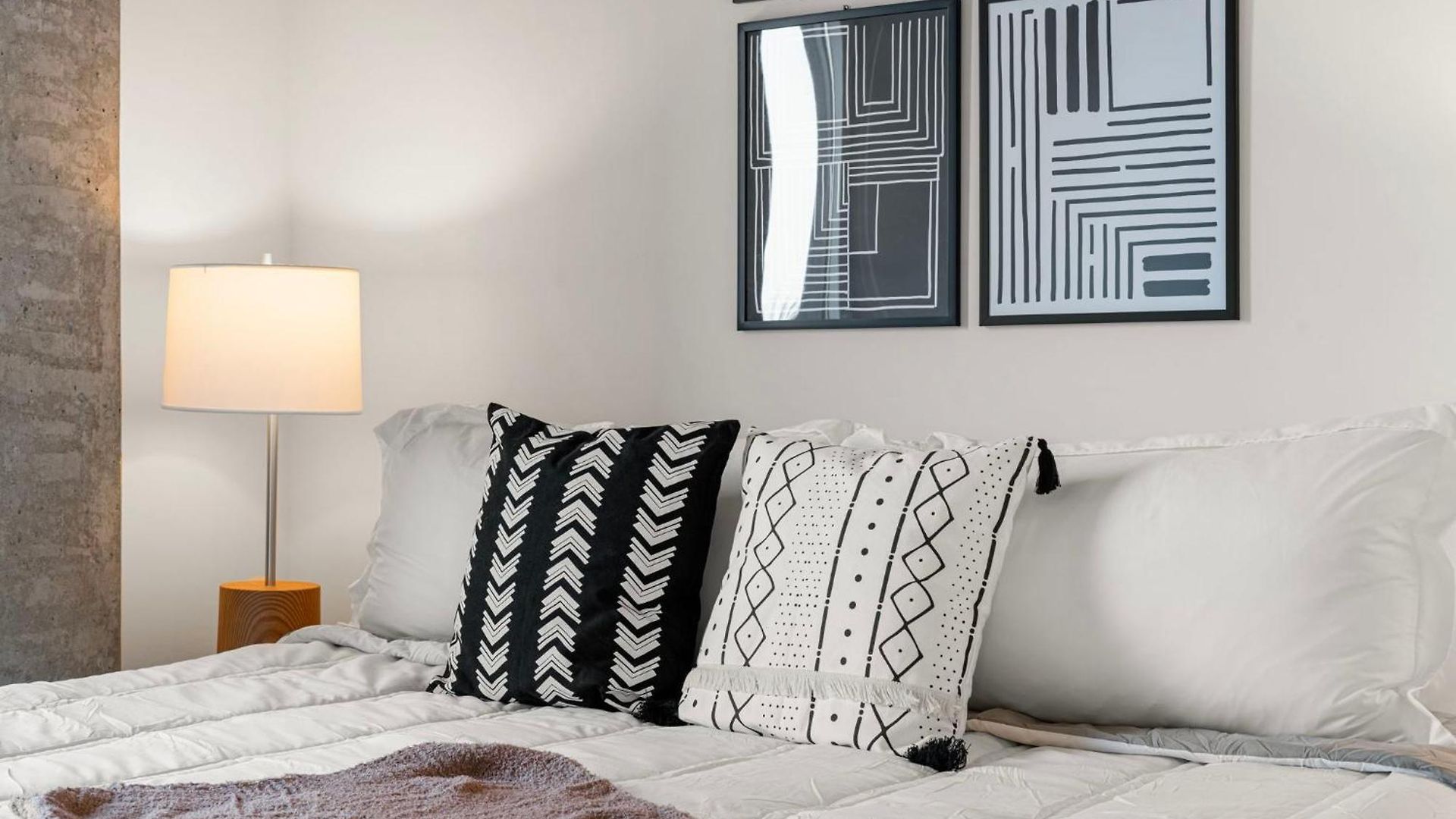 Hotel Family-sized 4br Luxury In Downtown