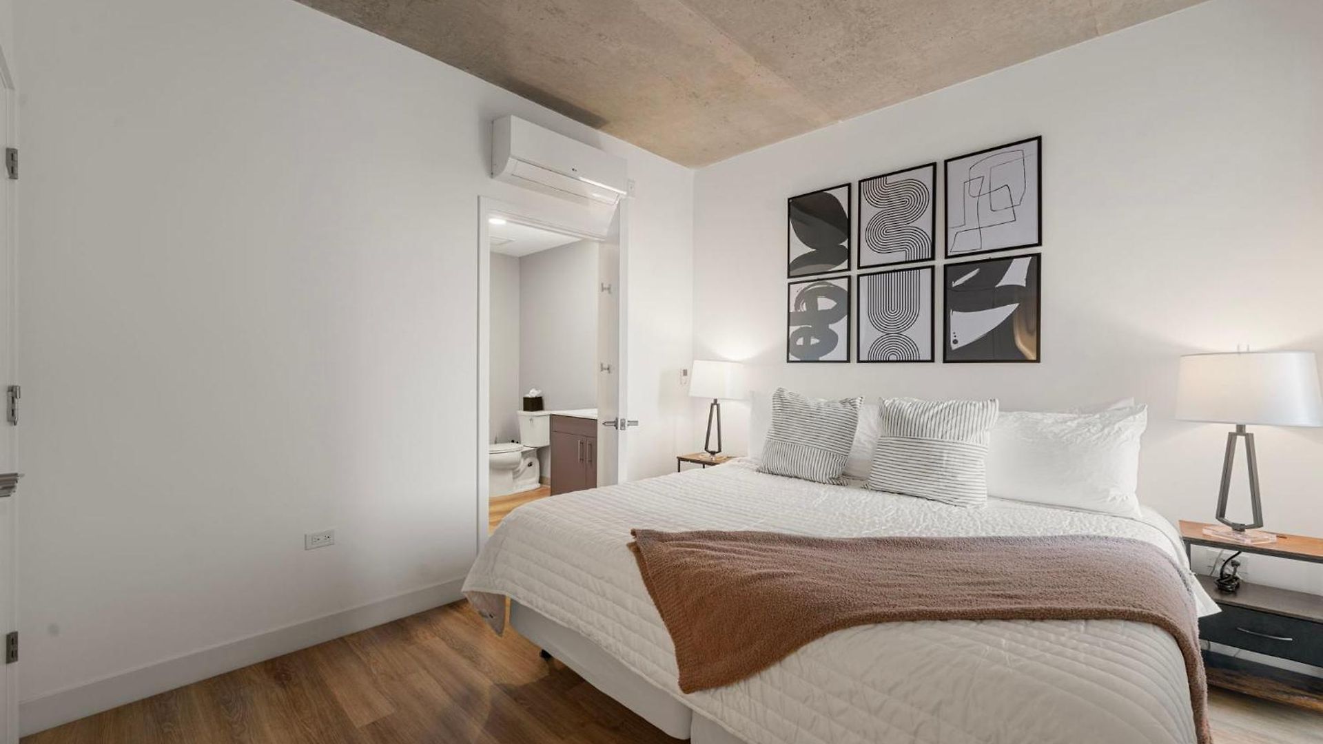 Family-sized 4br Luxury In Downtown Chicago