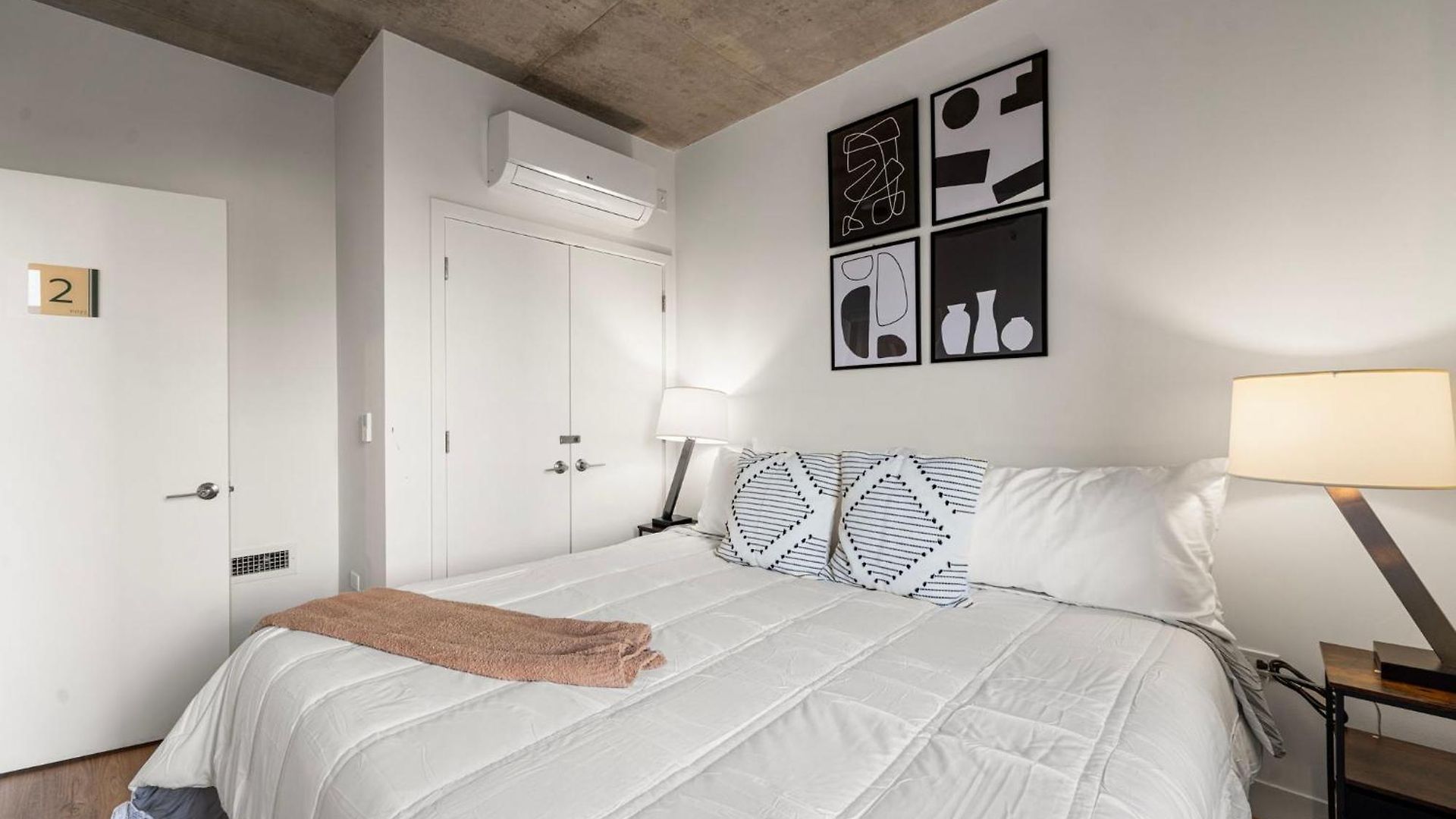 Family-sized 4br Luxury In Downtown Hotel