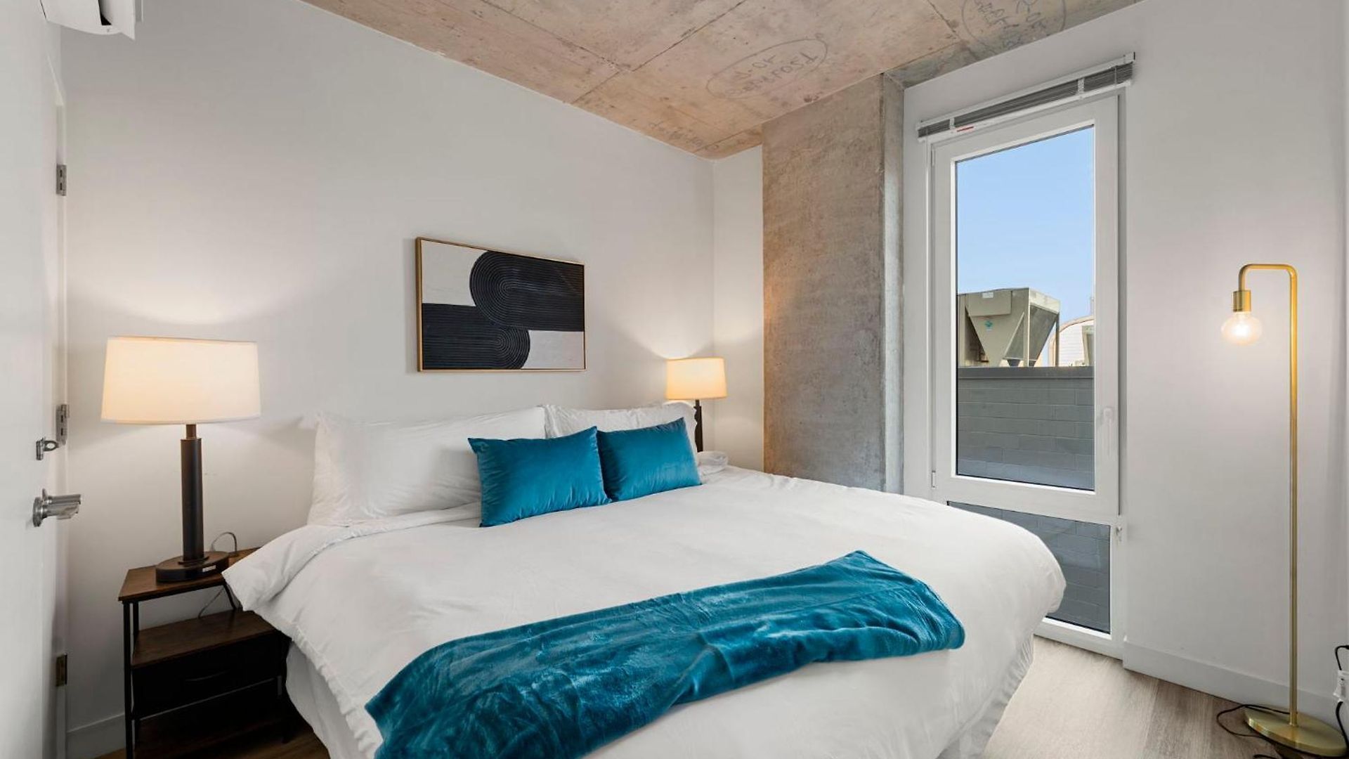 Corporate-friendly 4br Stylish & *