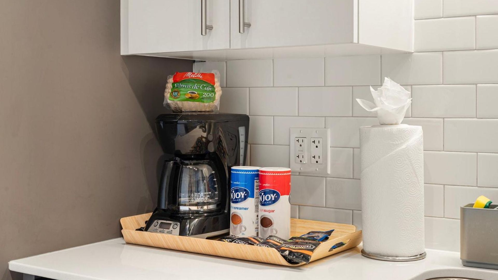Corporate-friendly 4br Stylish & Hotel Chicago