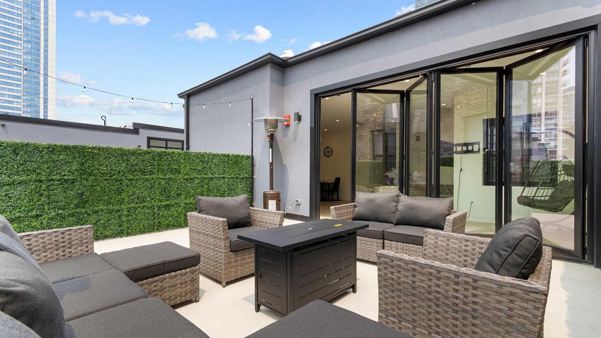 River North Private Deck With In And Out Parking Chicago