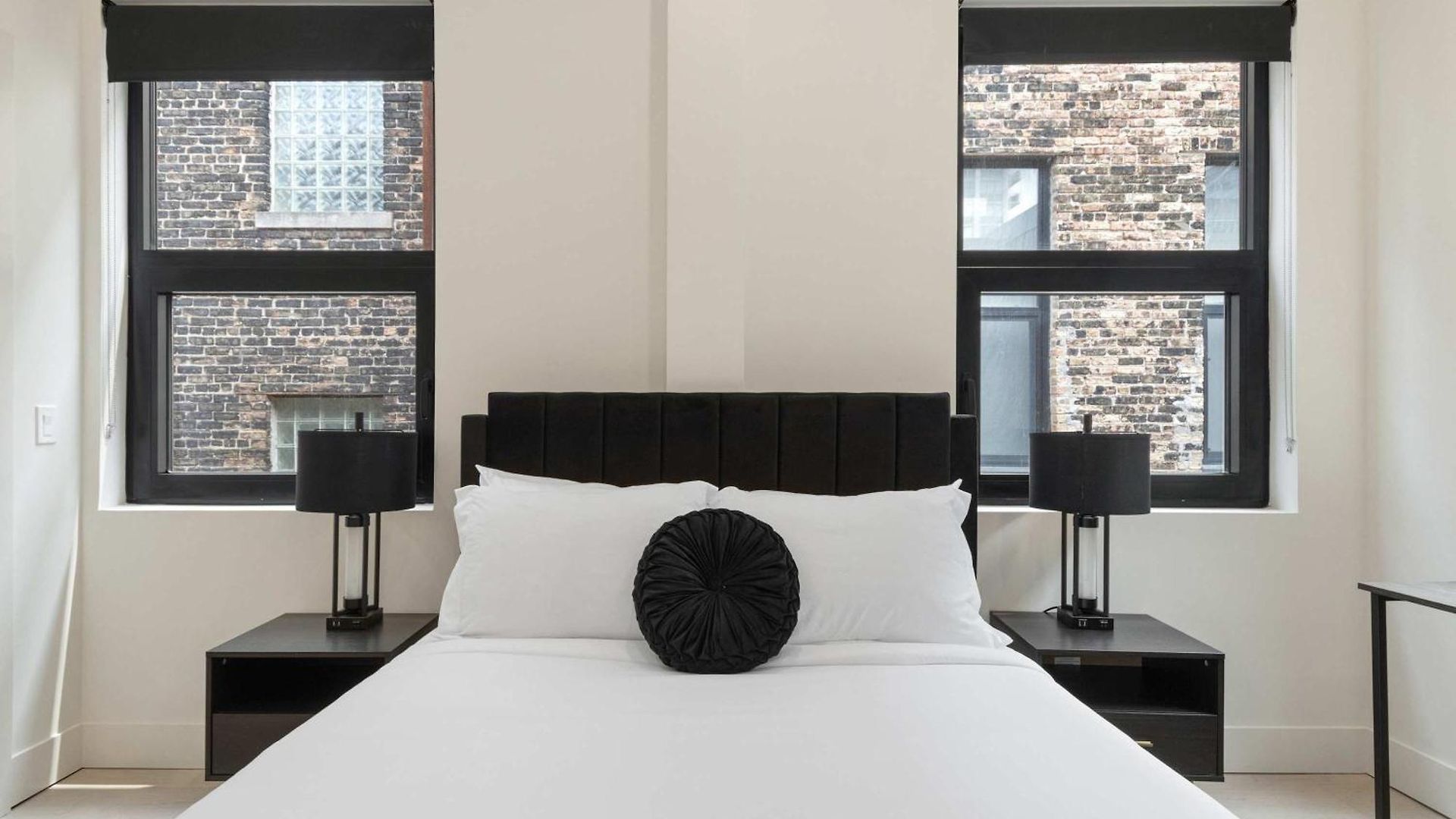 River North Private Deck With In And Out Parking Chicago