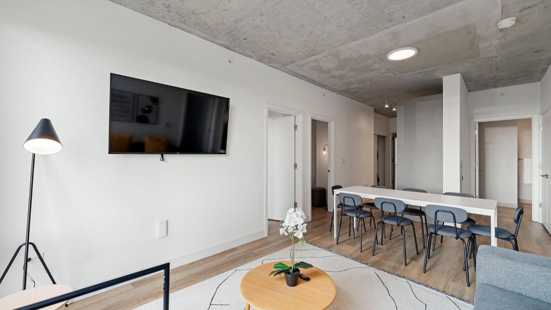 4br Modern Gem Sleek Bright & * Chicago