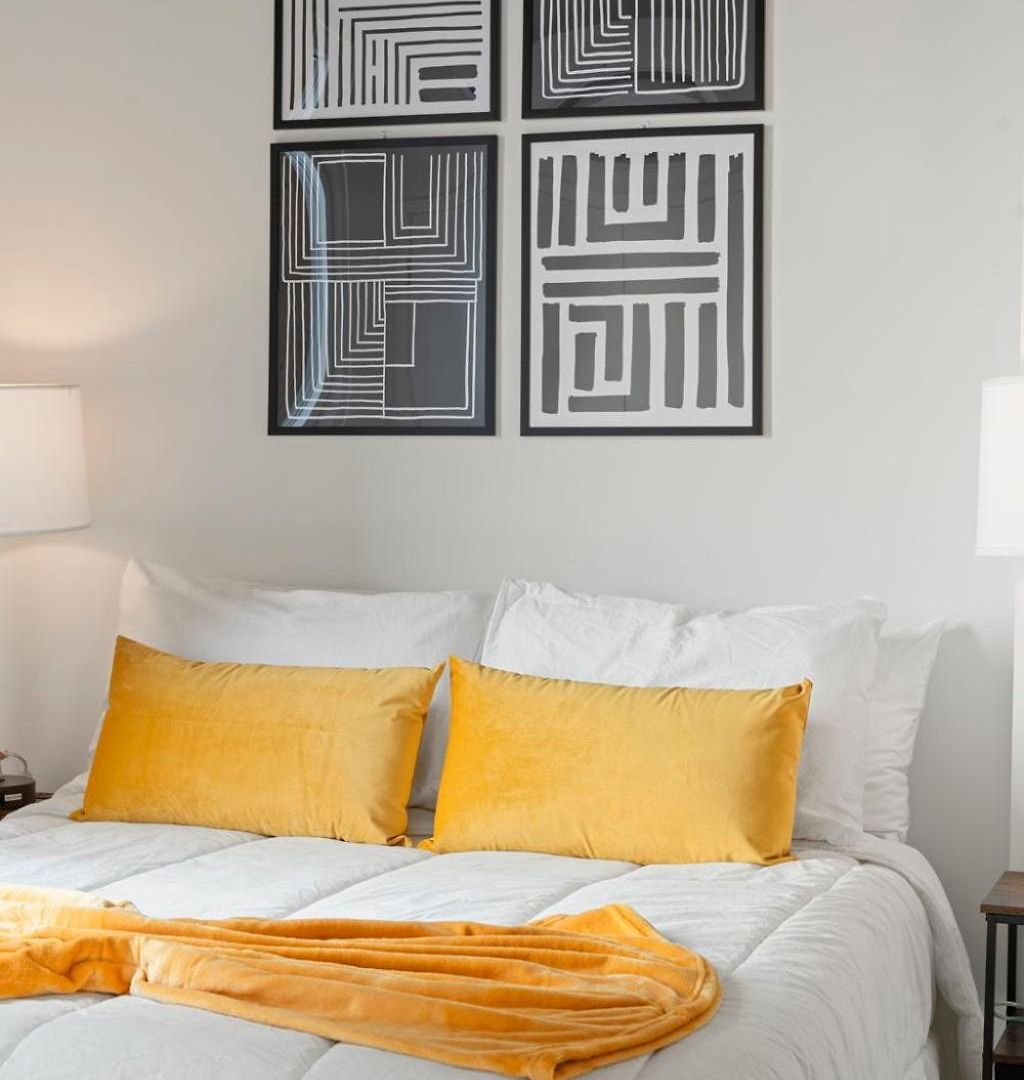 2br Escape Bright Sleek Spacious Hotel Chicago