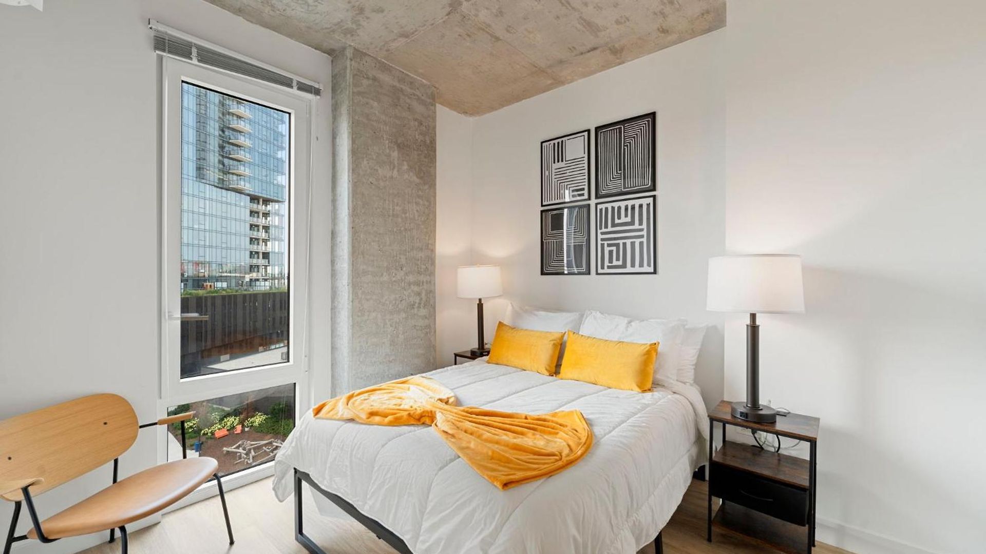 2br Escape Bright Sleek Spacious *