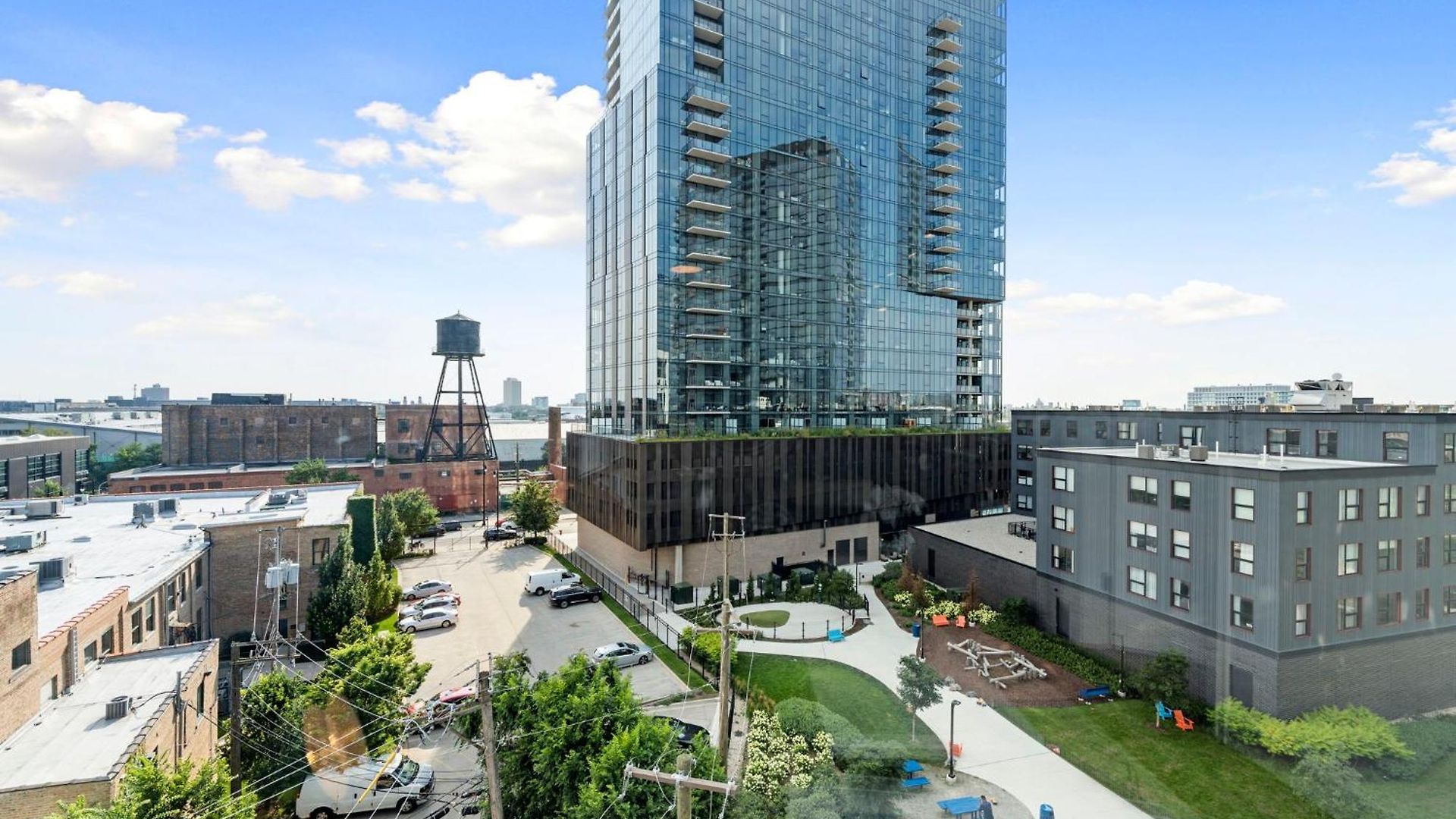 2br Escape Bright Sleek Spacious *
