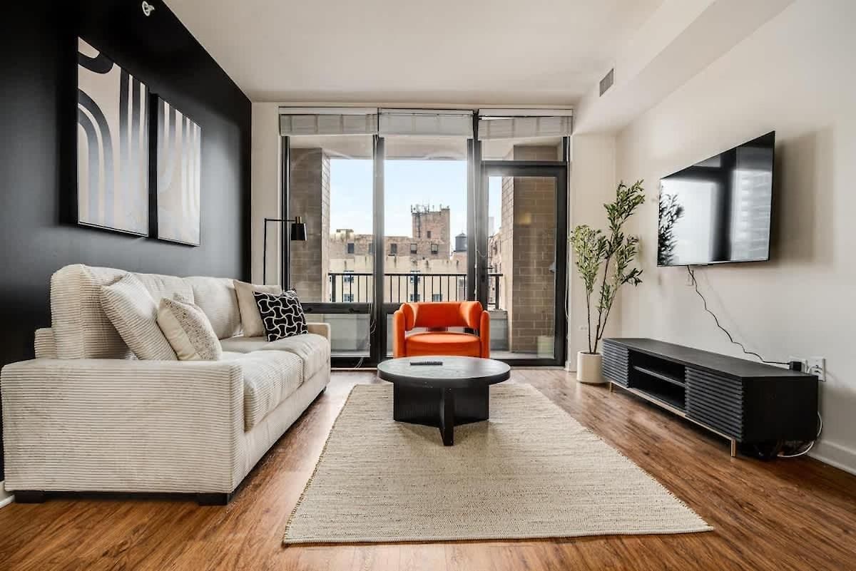 Apartment Boulevard 5 Mins To Riverwalk & Mag Mile 03