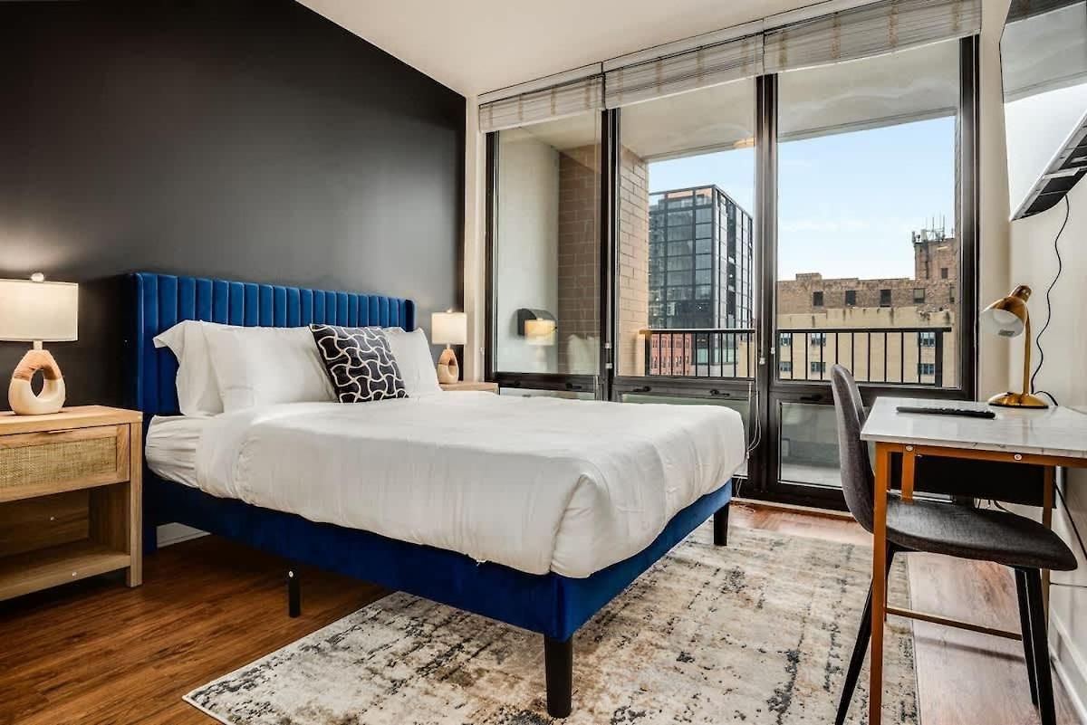 Apartment Boulevard 5 Mins To Riverwalk & Mag Mile 03
