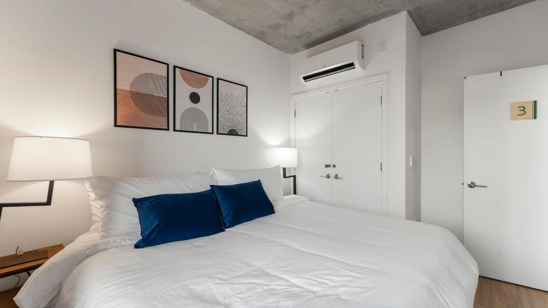 Modern 4br Retreat With Stunning Views *