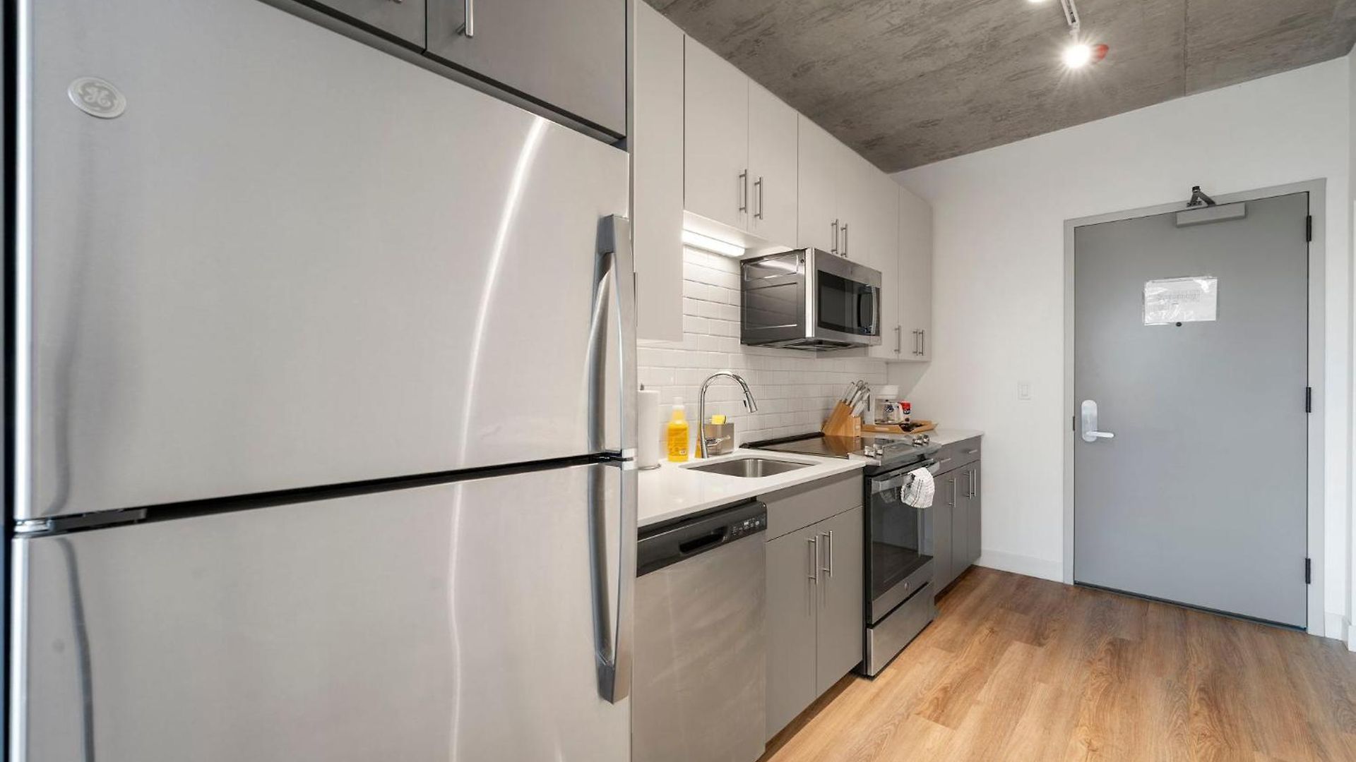 Modern 4br Retreat With Stunning Views Hotel Chicago