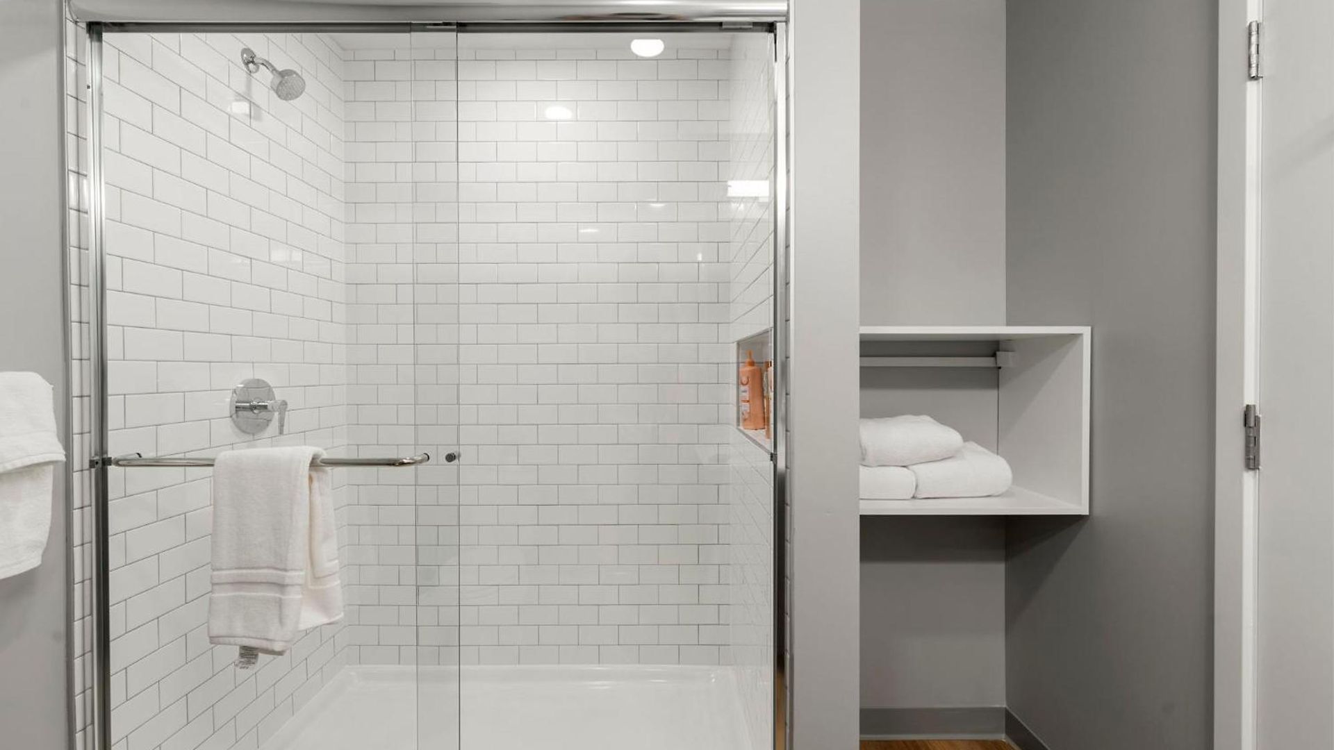 Modern 4br Retreat With Stunning Views Hotel Chicago