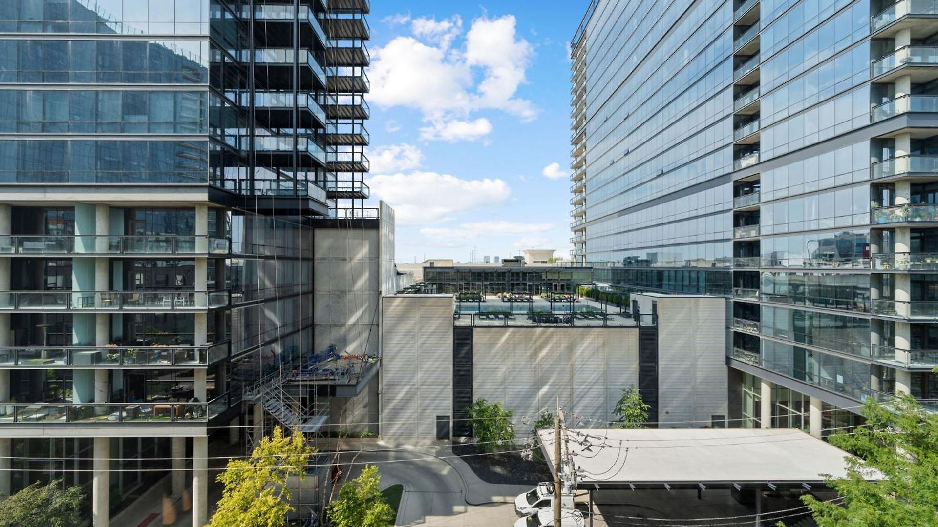 3br Escape Bright Sleek Spacious Hotel