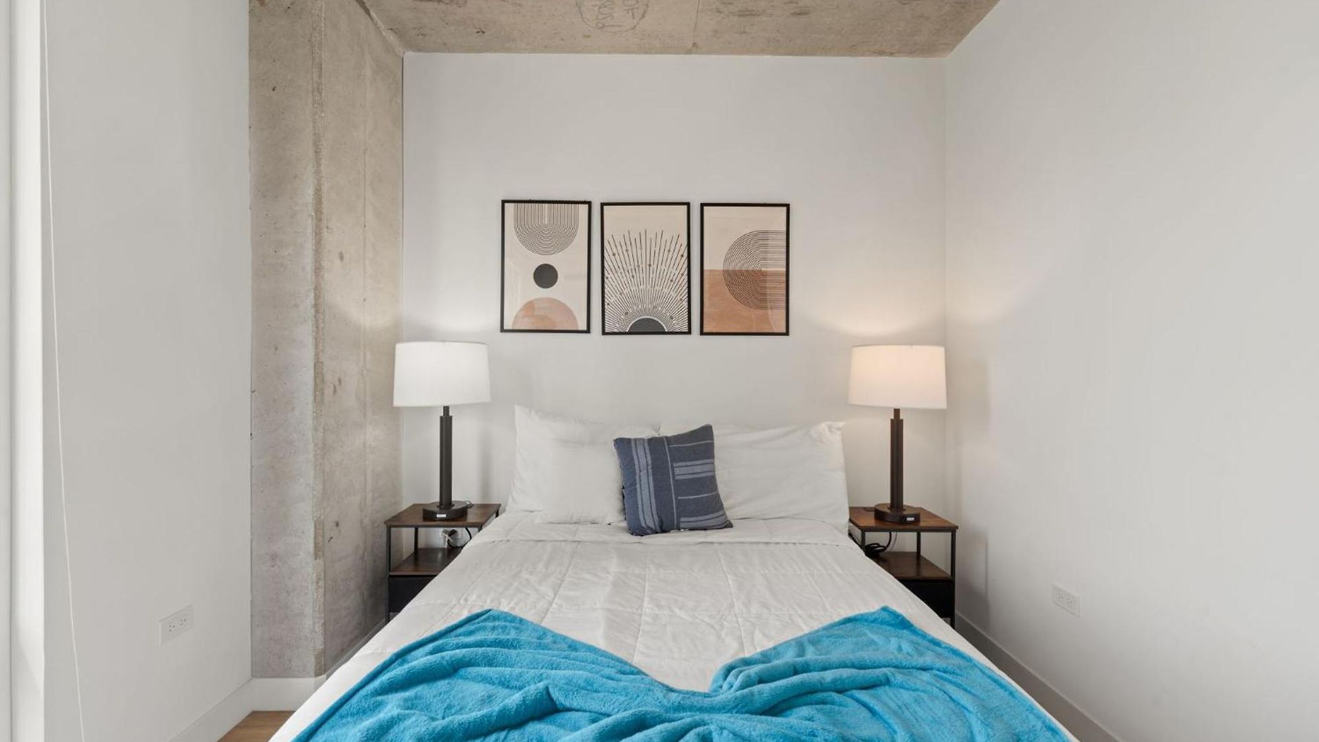 3br Escape Bright Sleek Spacious Hotel *