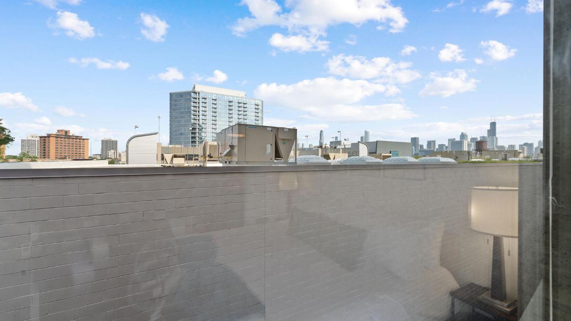 3br Escape Bright Sleek Spacious Hotel Chicago