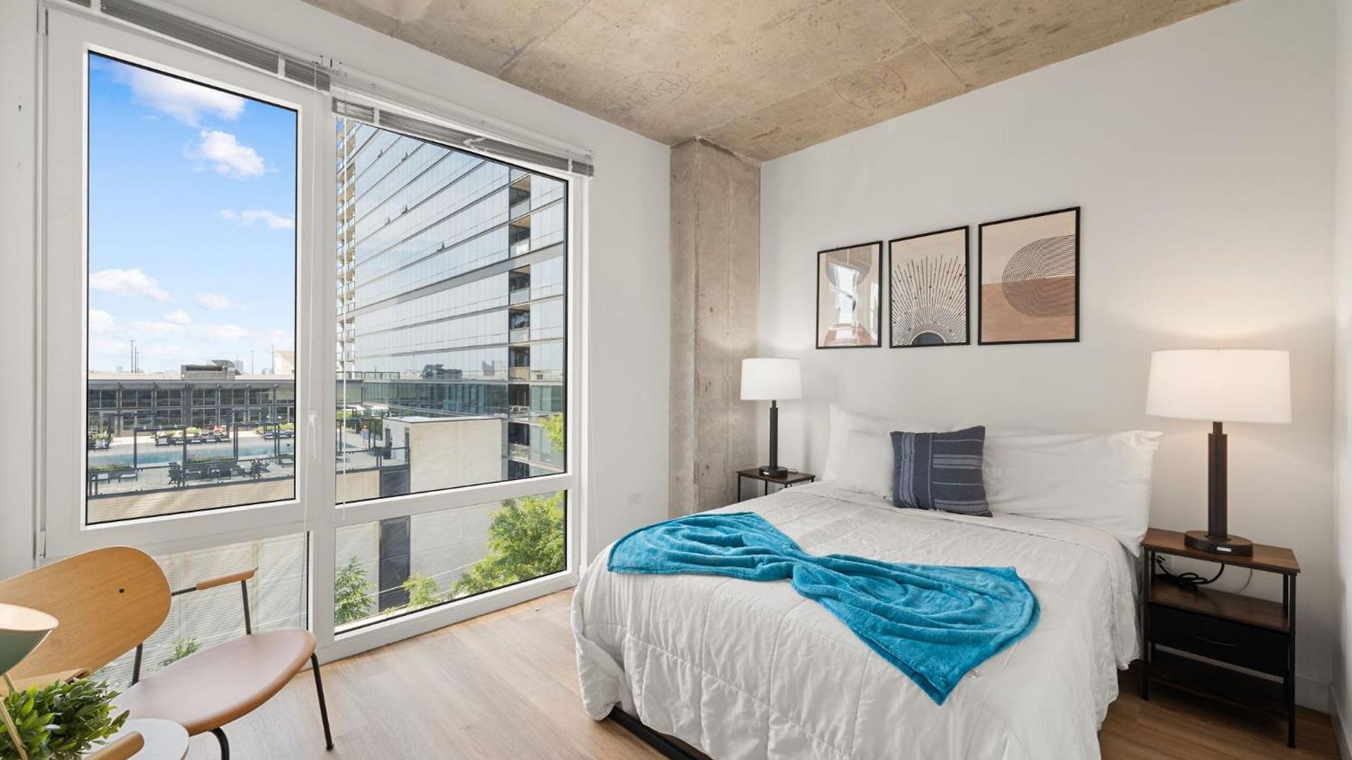 3br Escape Bright Sleek Spacious * Chicago