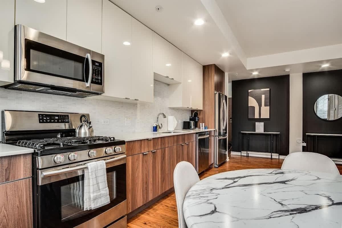 Boulevard Walk Everywhere 5 Mins To Magnificent Mile River North 05 * Chicago