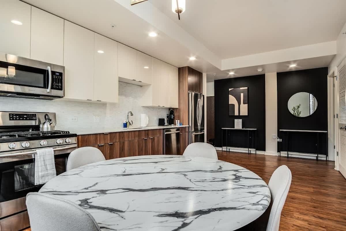 Apartment Boulevard Walk Everywhere 5 Mins To Magnificent Mile River North 05 *
