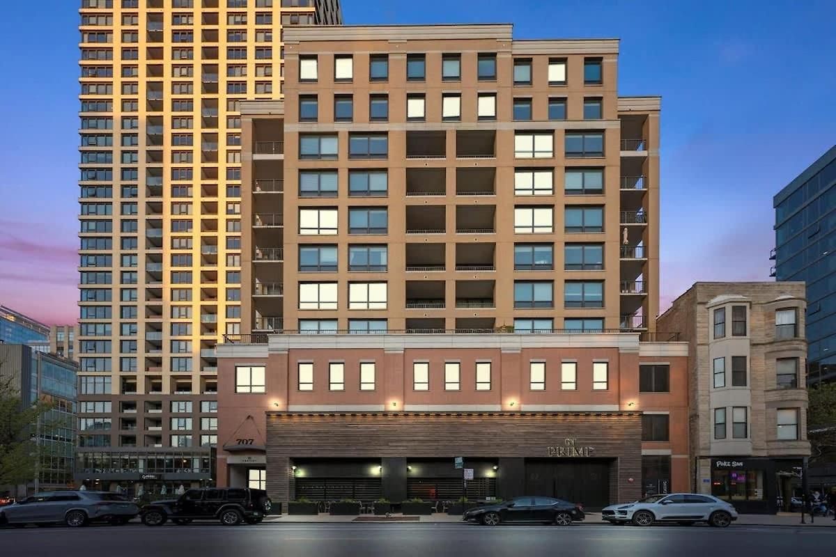 Boulevard Walk Everywhere 5 Mins To Magnificent Mile River North 04 Apartment *