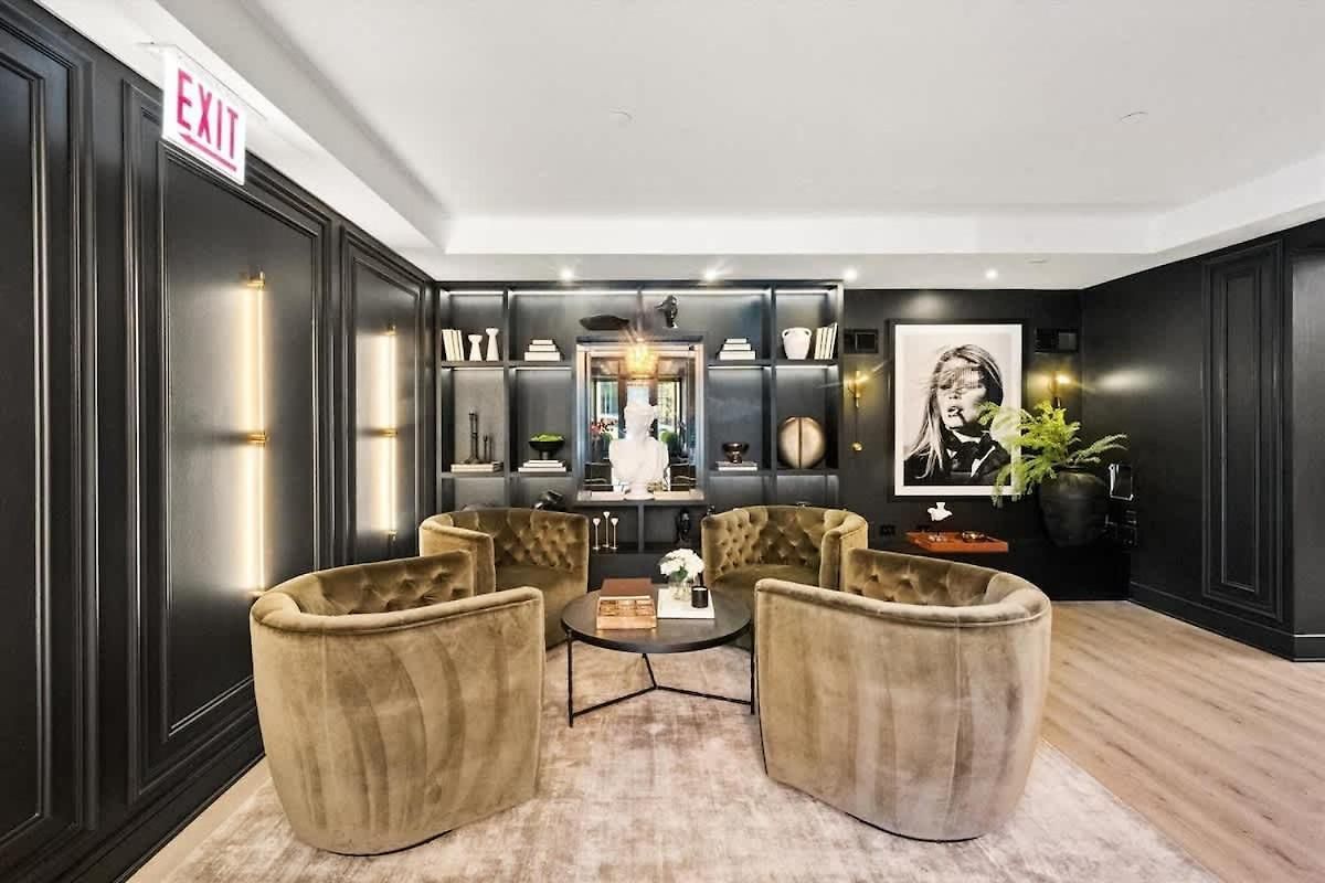 Apartment Boulevard Walk Everywhere 5 Mins To Magnificent Mile River North 04 Chicago