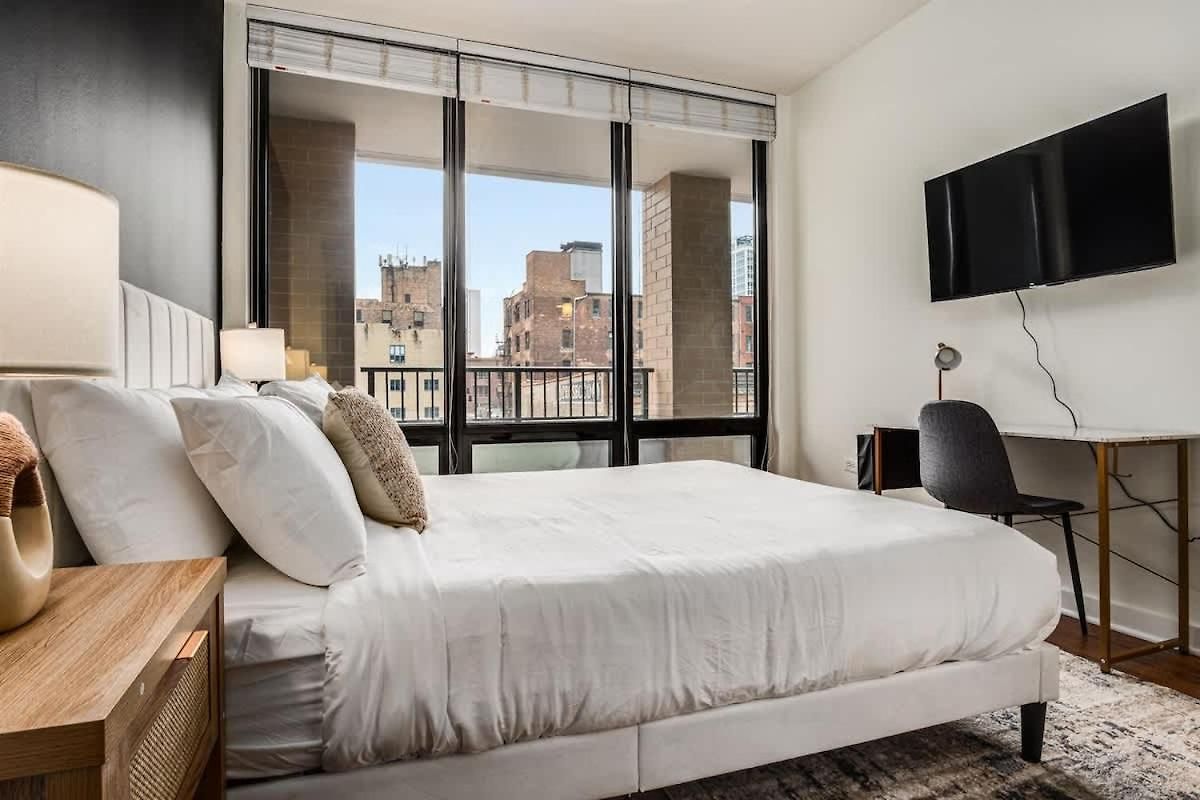 Apartment Boulevard Walk Everywhere 5 Mins To Magnificent Mile River North 01 *