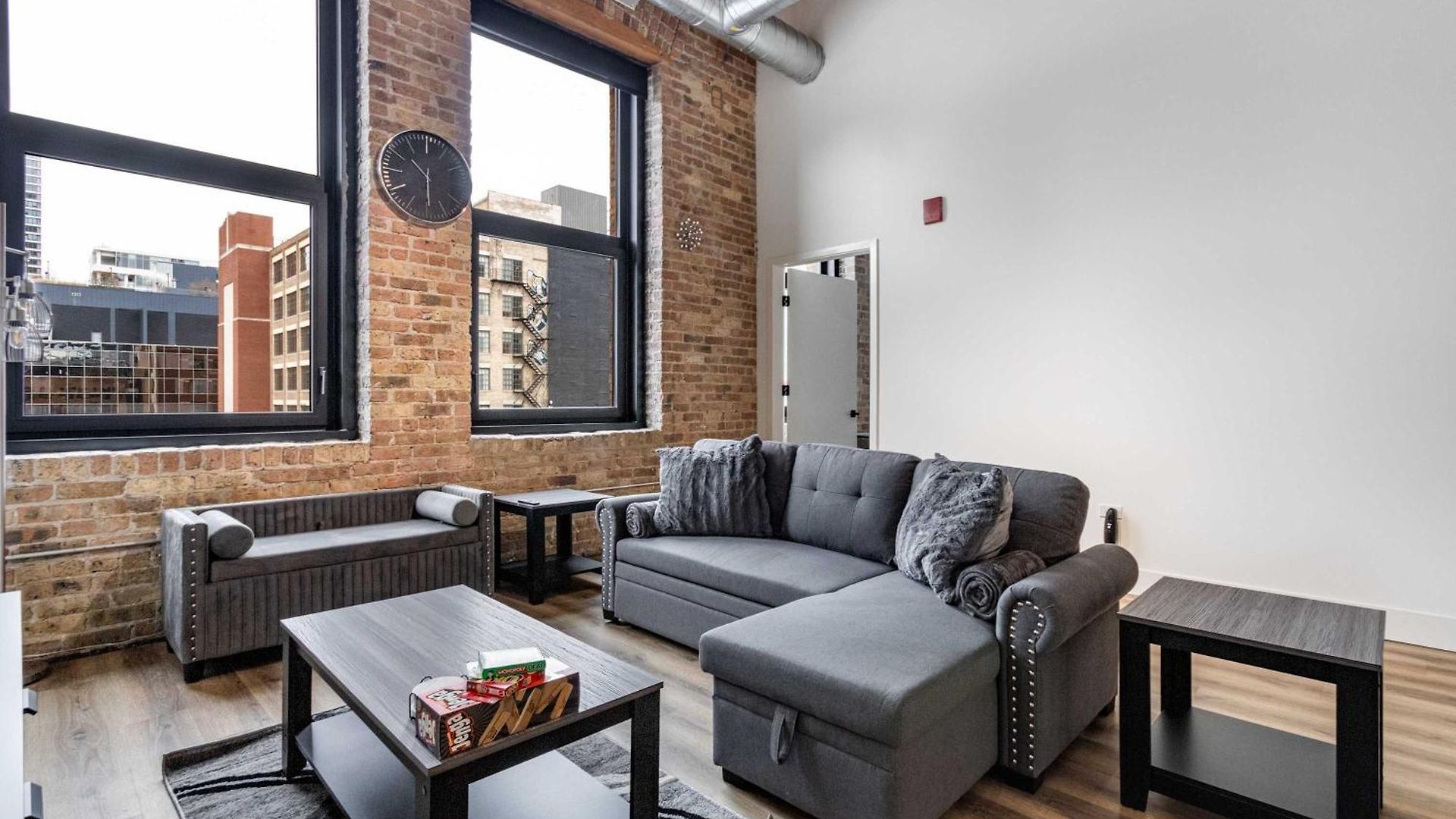 River North Rooftop With In And Out Parking 6 Apartment Chicago