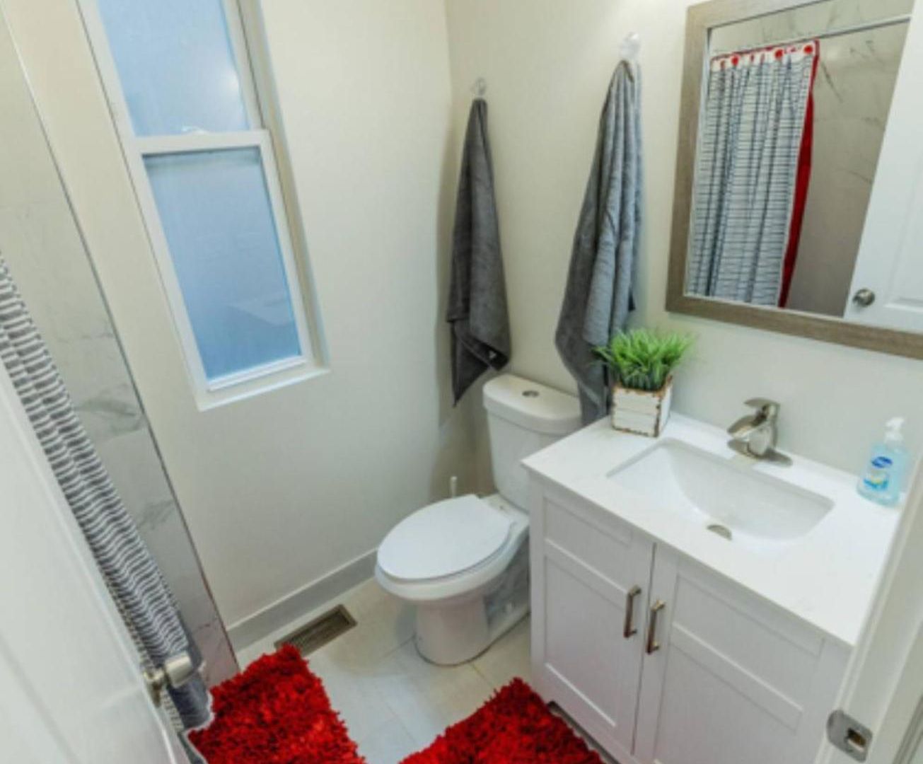 Bronzeville 42 Art & Hospitality * Chicago