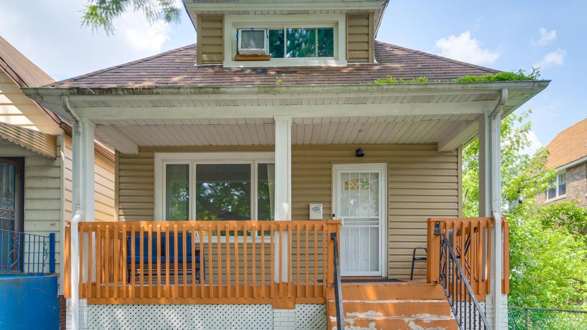 Apartment 2 Mi To Rainbow Park: South Side Charmer!