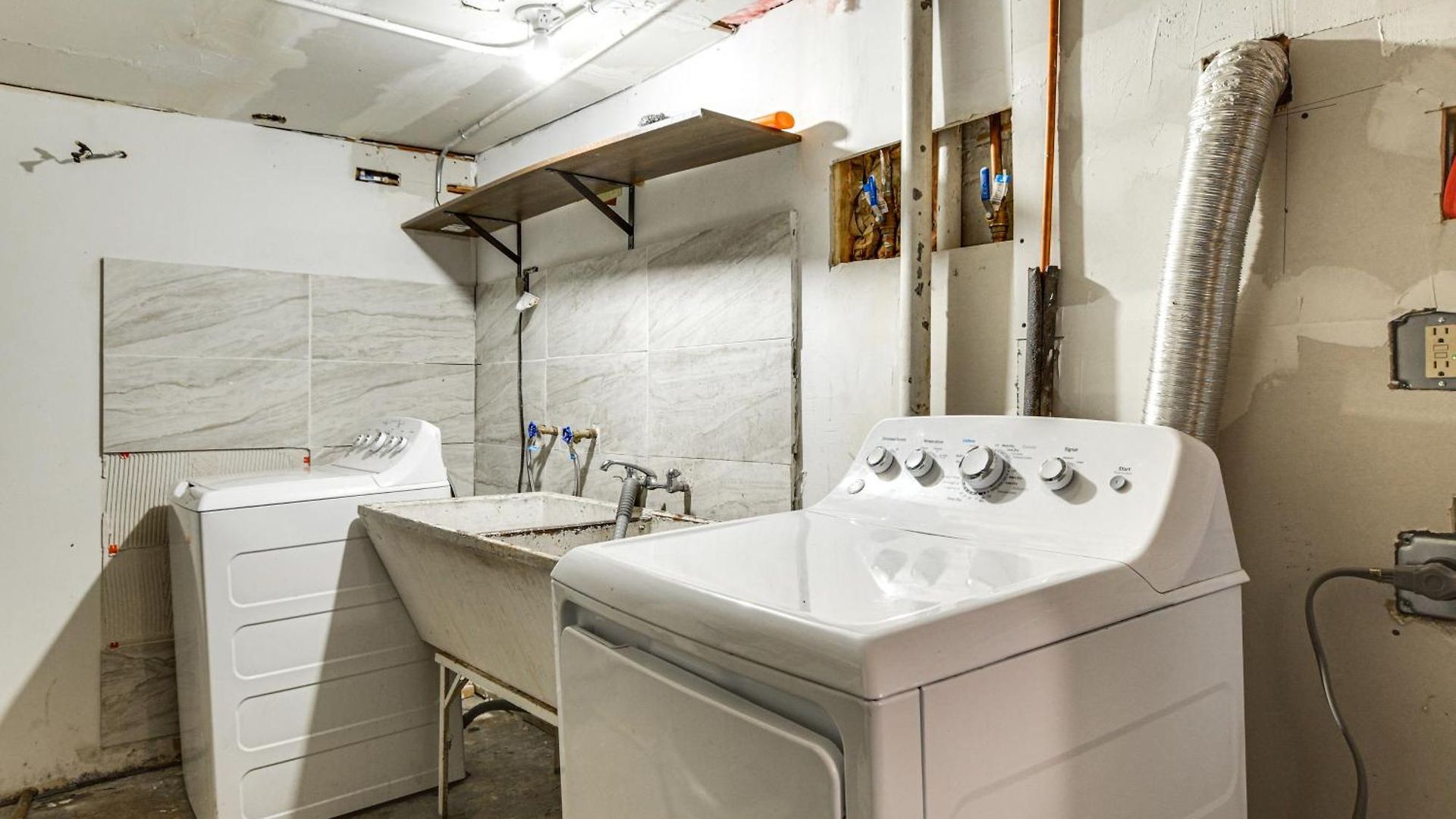 Apartment 2 Mi To Rainbow Park: South Side Charmer! Chicago