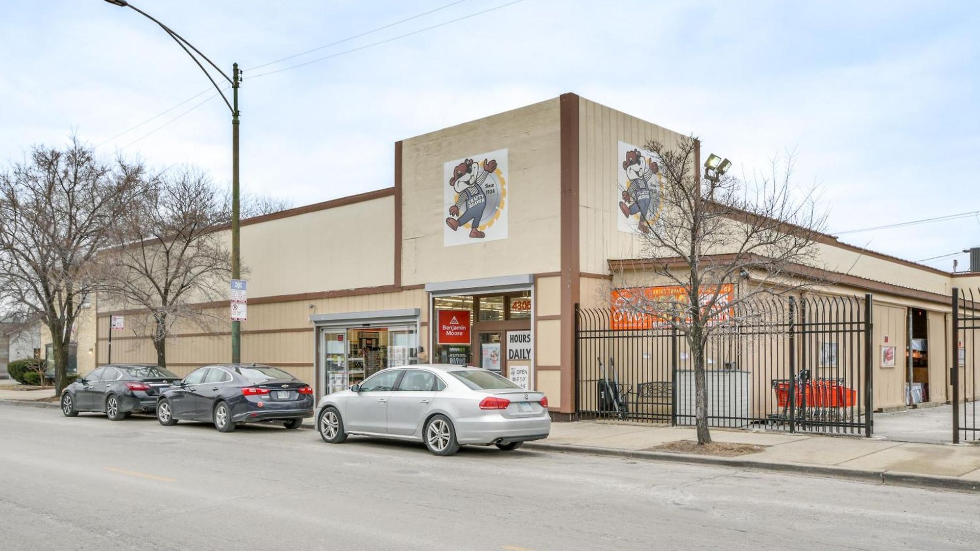 Steps To Shops & Eats: In Portage Park! * Chicago