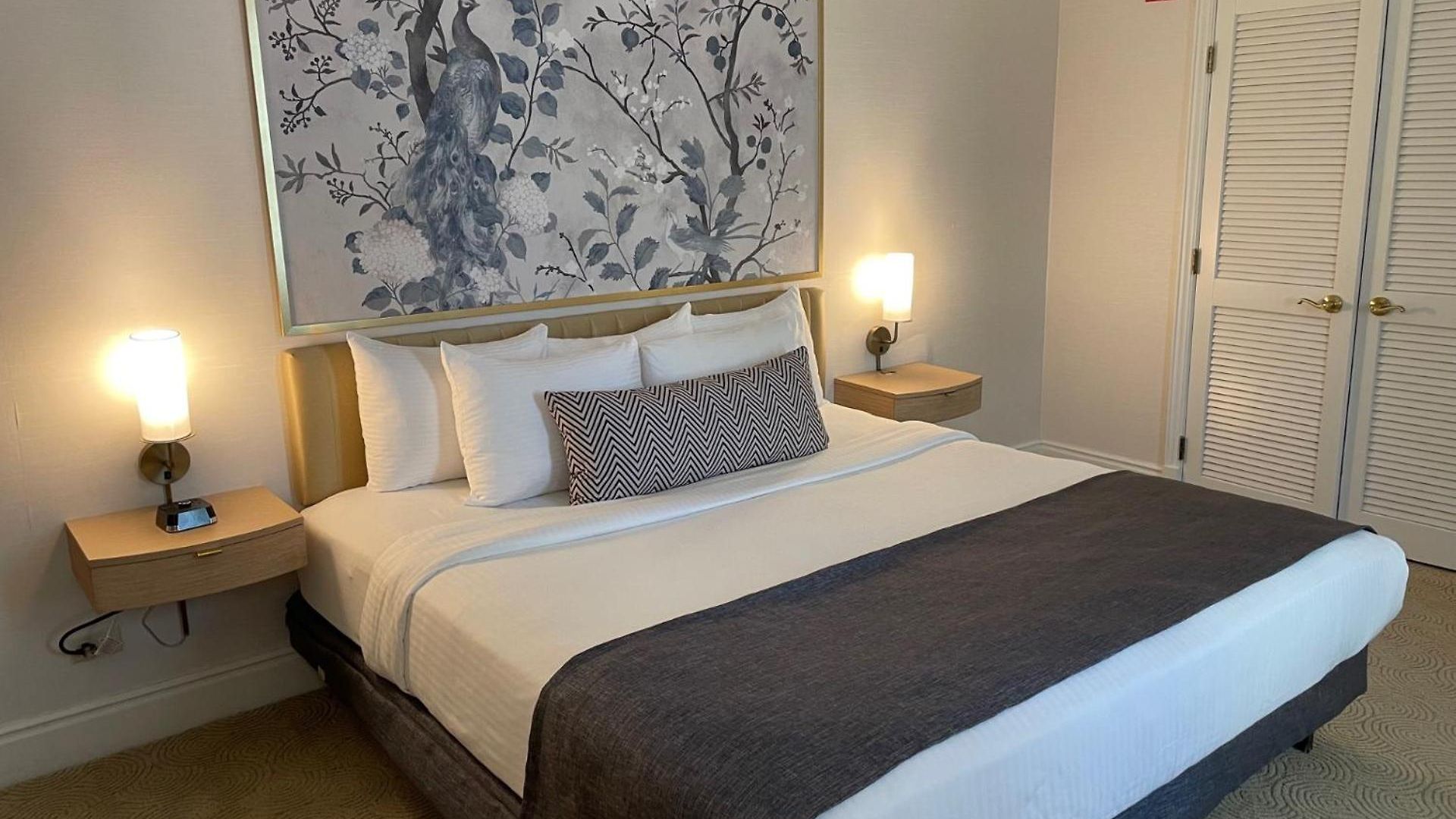 Warwick Allerton Hotel 4*