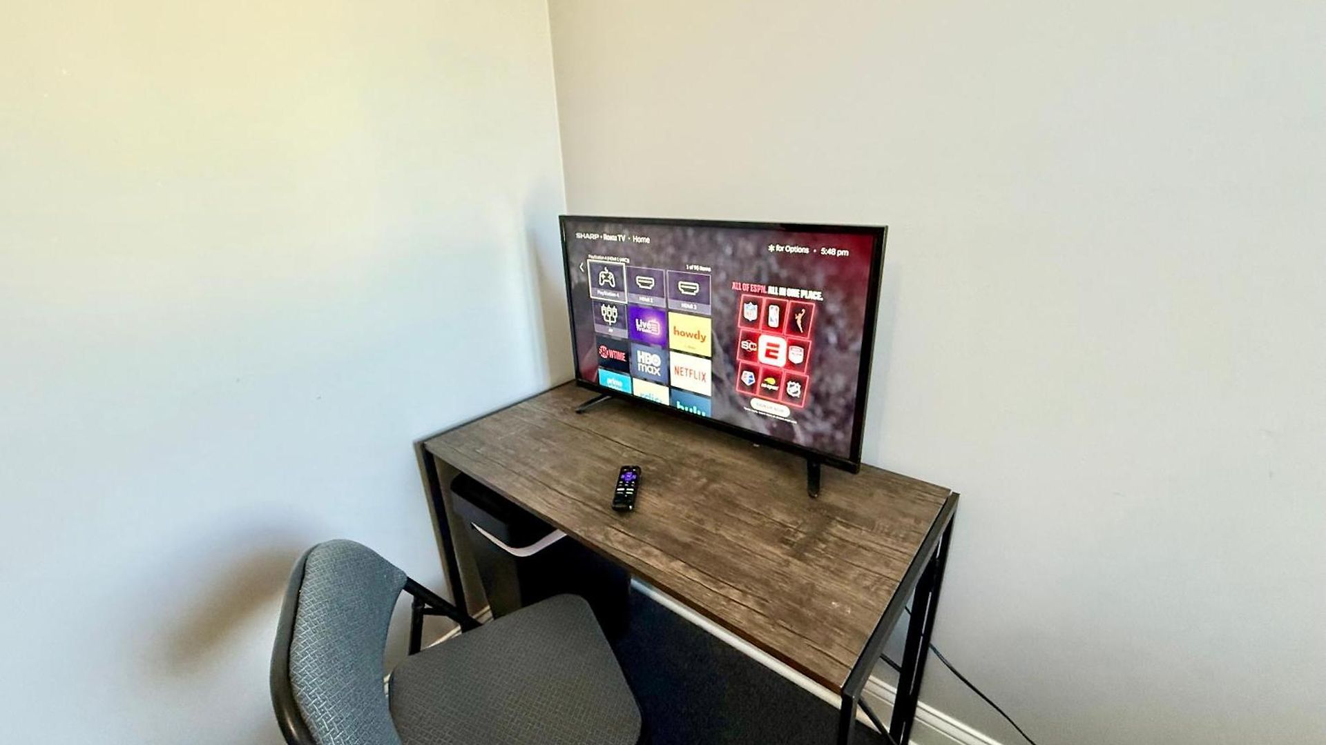 Place To - Close To Downtown! - Free Parking! Chicago