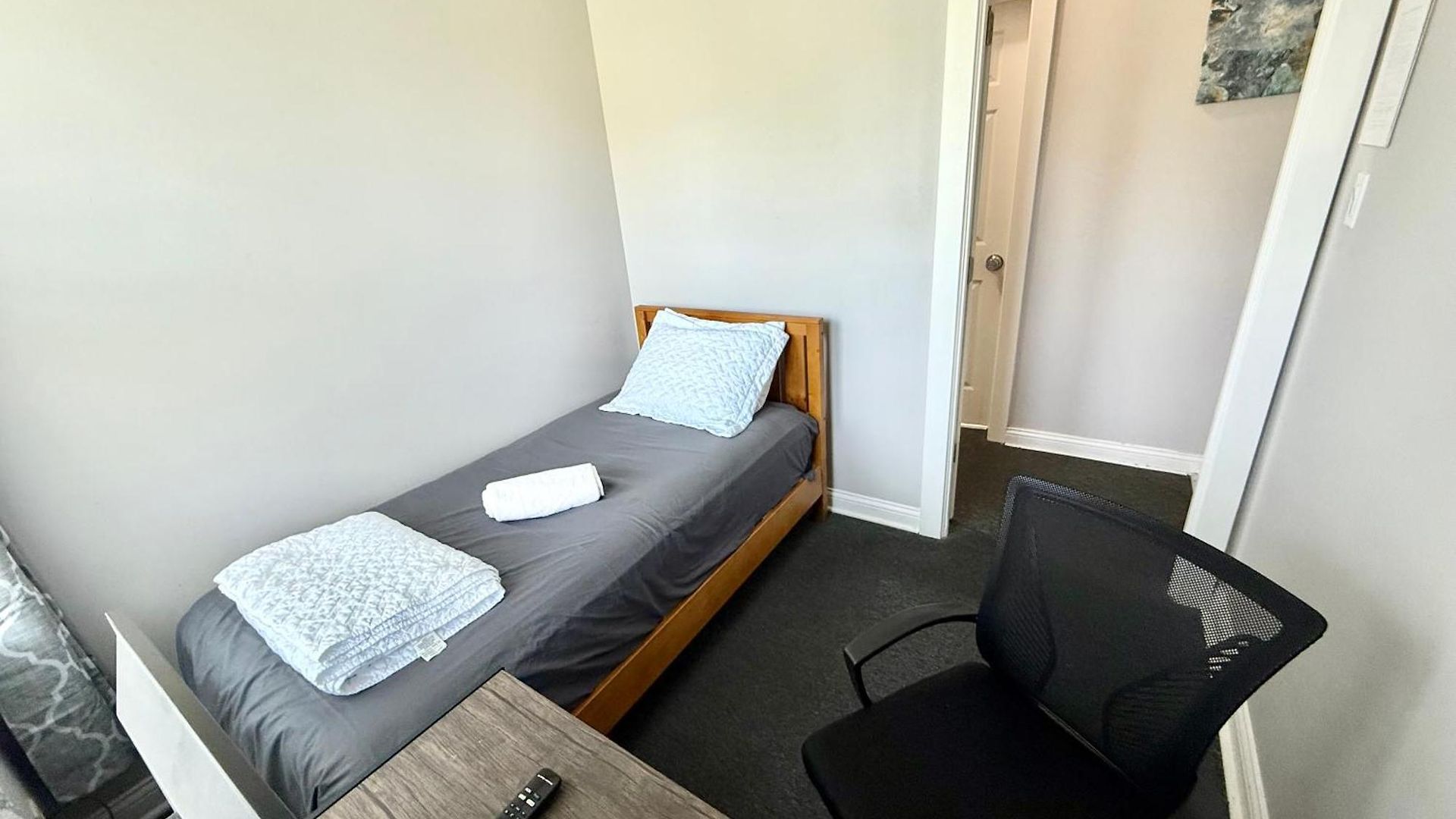 Homestay Place To - Close To Downtown! - Free Parking!
