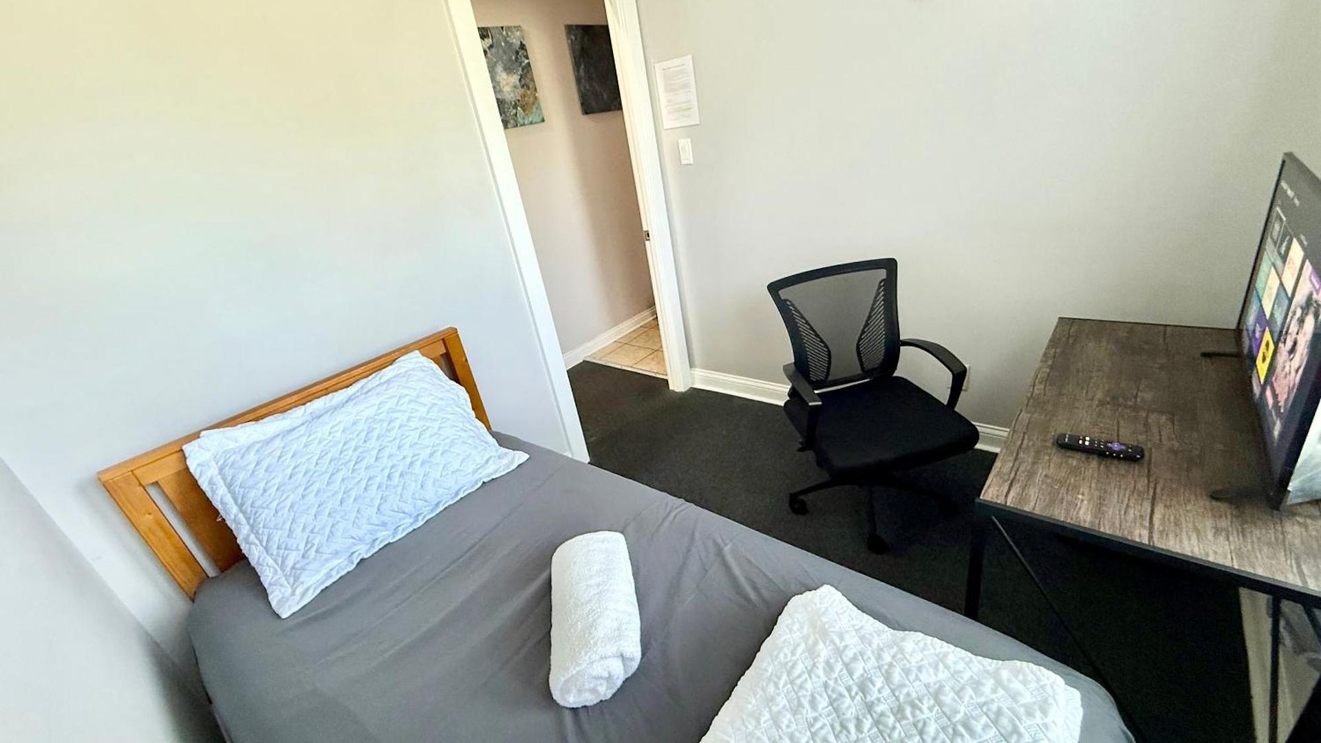 Place To - Close To Downtown! - Free Parking! * Chicago