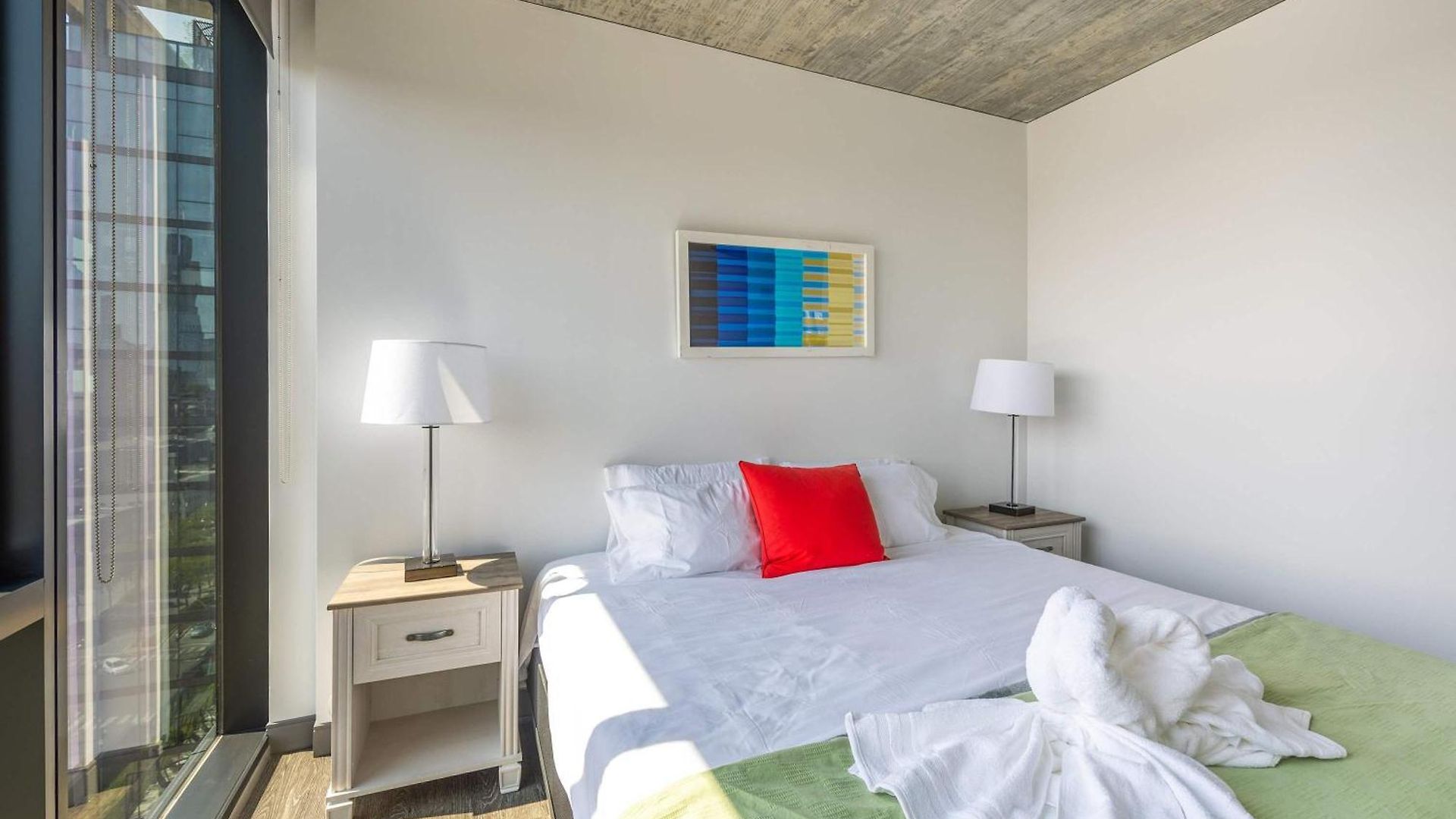 Bright & Modern 2br Perfect Escape Chicago