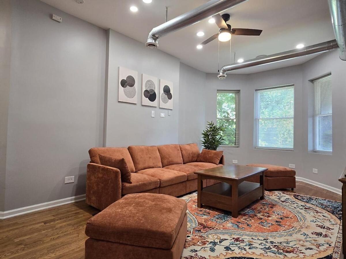Apartment Luxe Loft Vibe With King - 4br 3ba Chicago