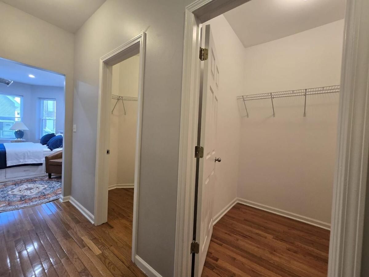 Apartment Luxe Loft Vibe With King - 4br 3ba