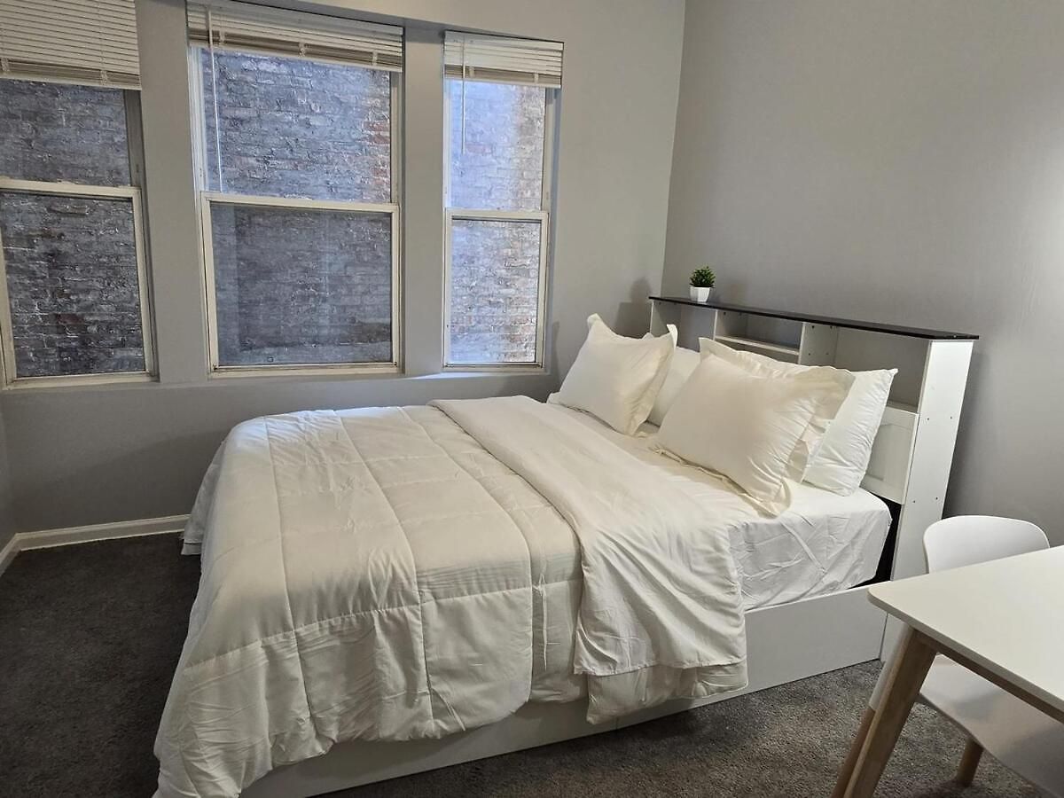 Apartment Luxe Loft Vibe With King - 4br 3ba