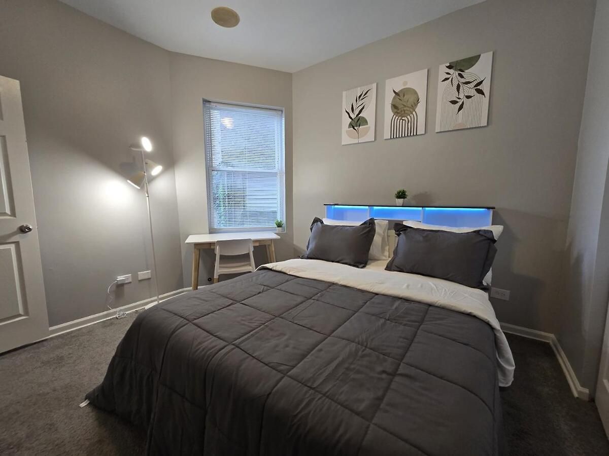 Luxe Loft Vibe With King - 4br 3ba *